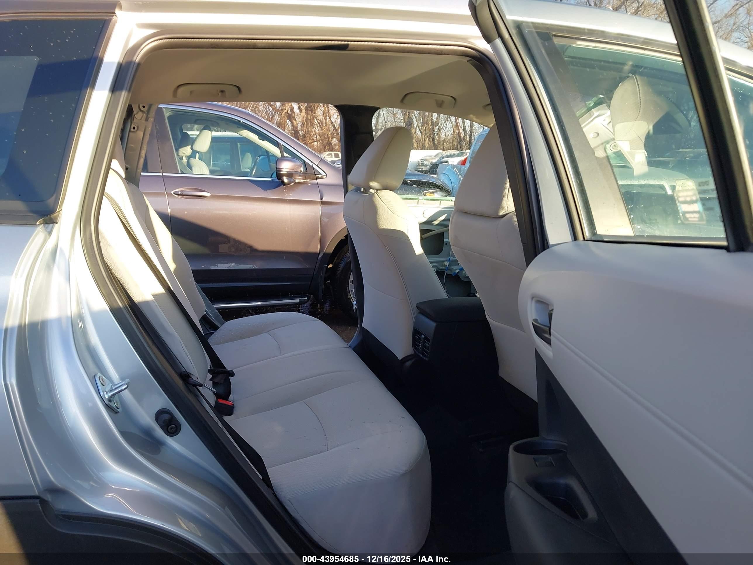 TOYOTA COROLLA image 8