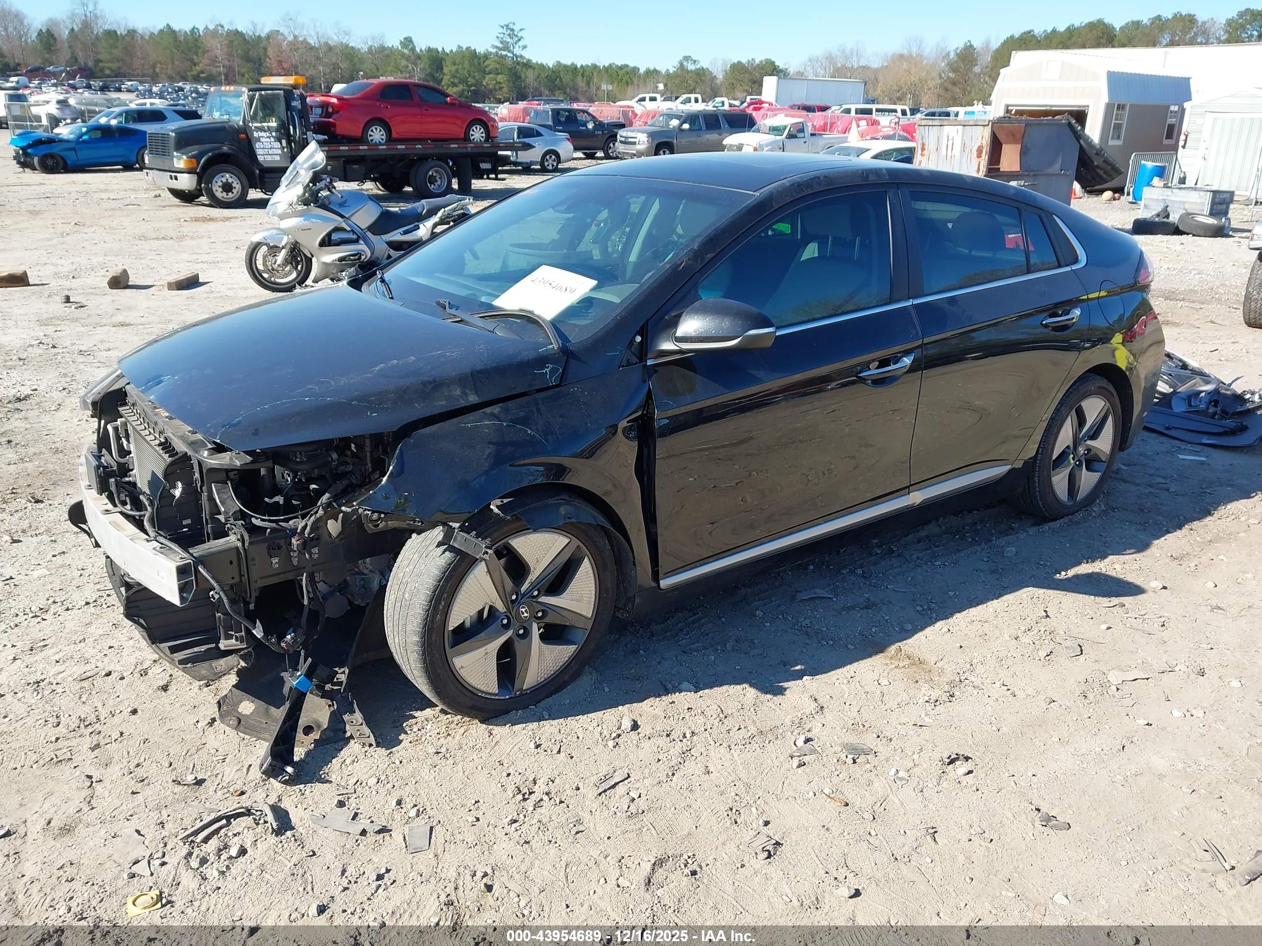 HYUNDAI IONIQ image 2