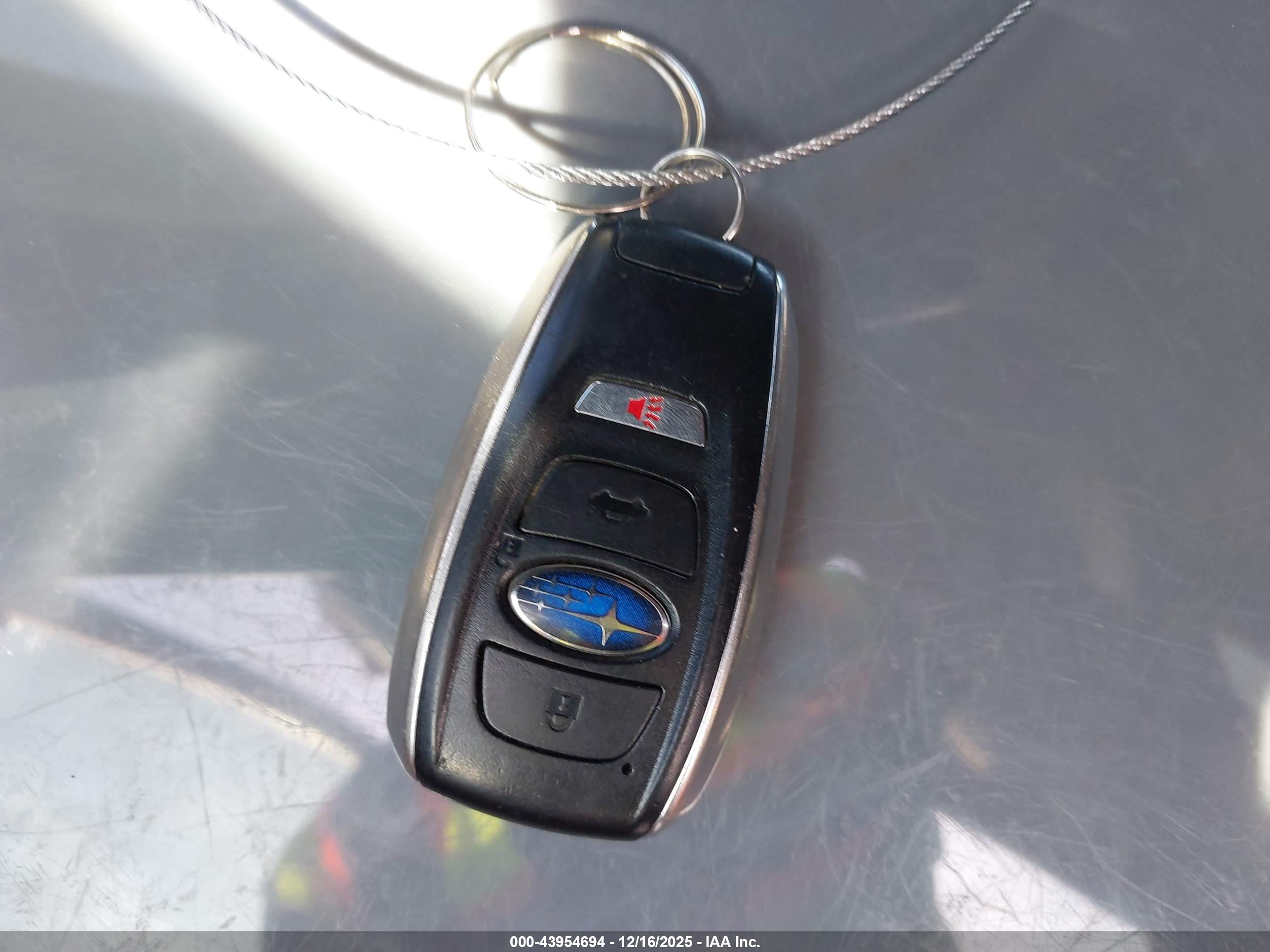 SUBARU OUTBACK image 11