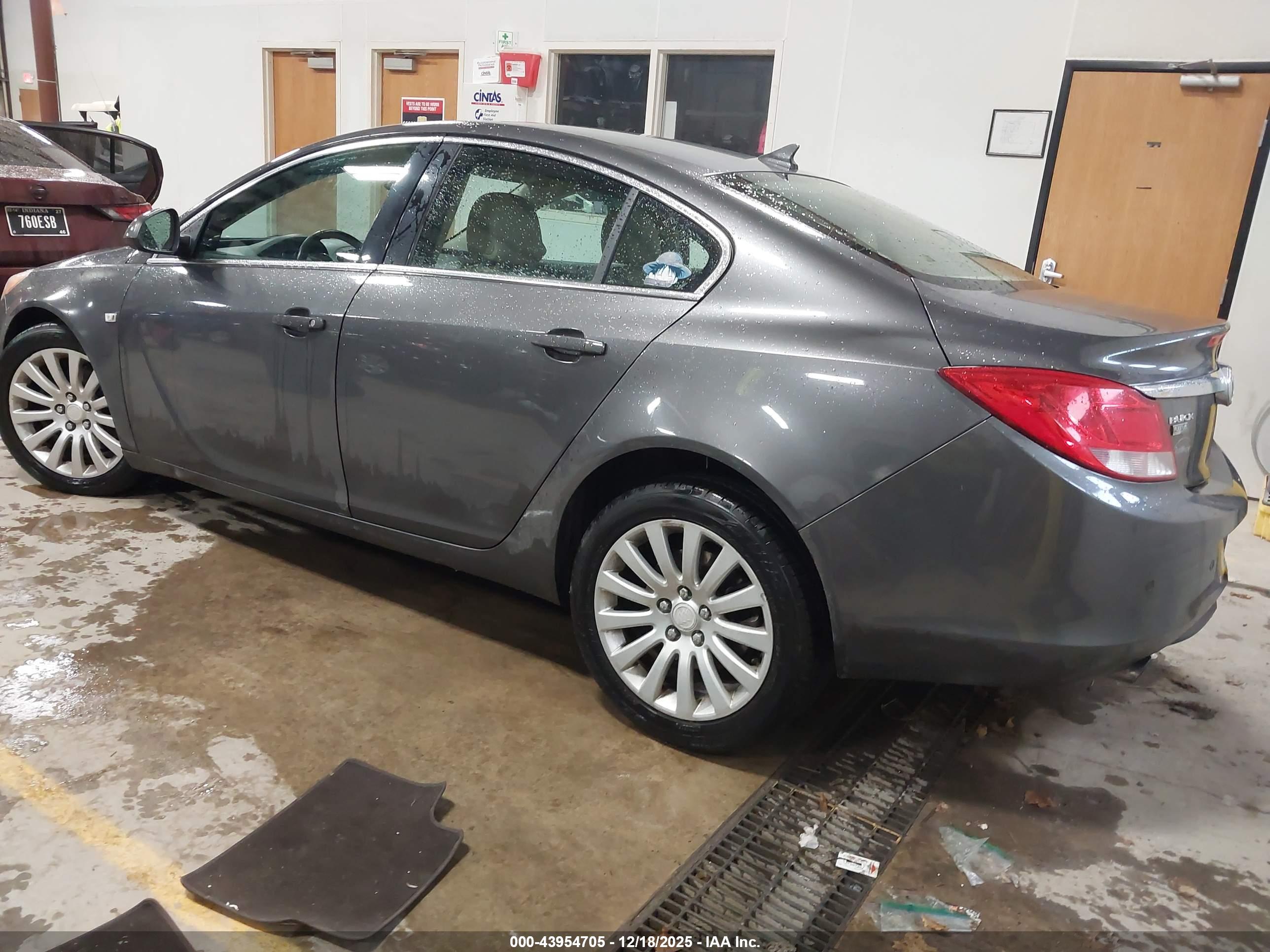 BUICK REGAL image 3