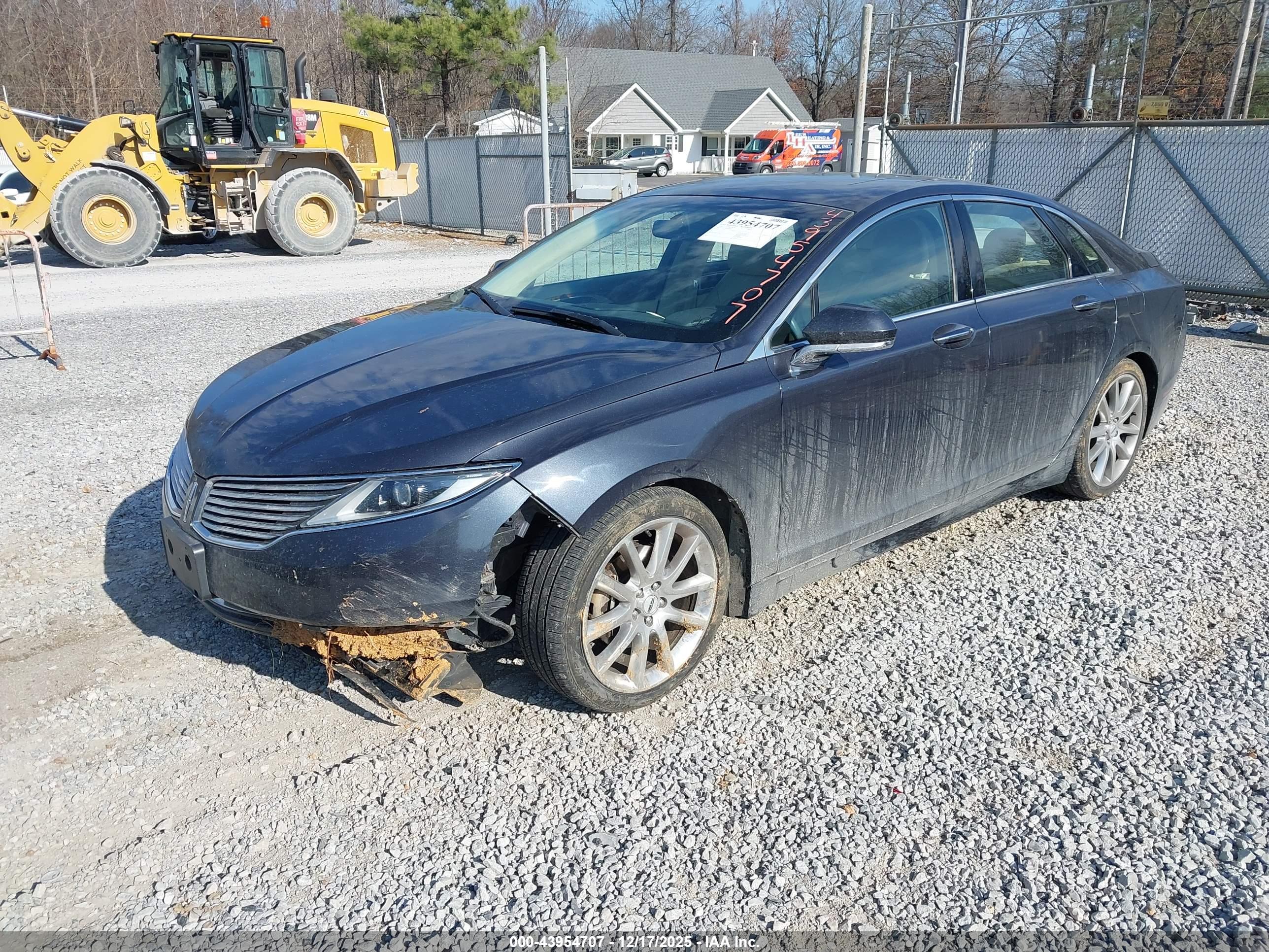 LINCOLN MKZ image 2