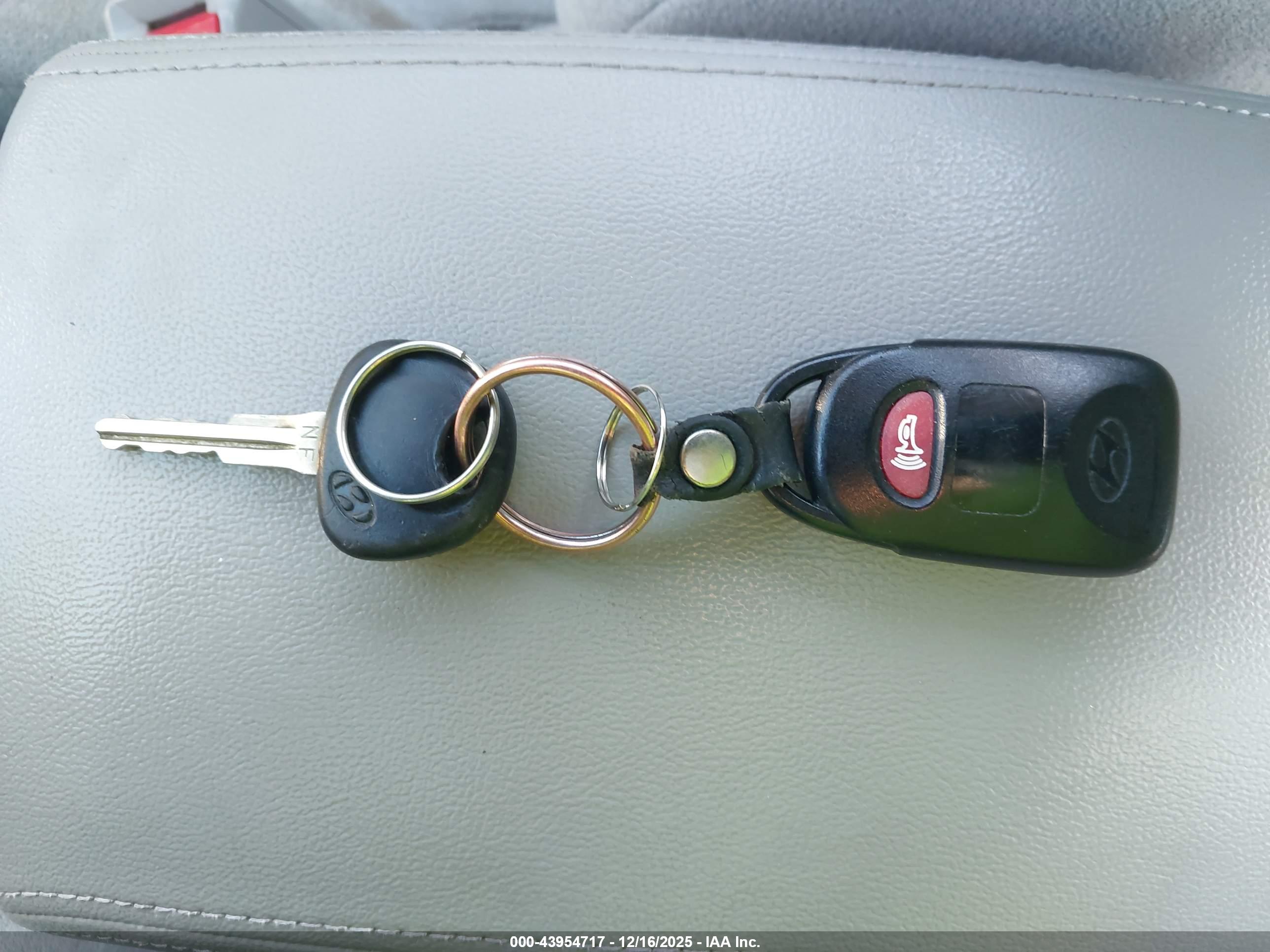 HYUNDAI SONATA image 11