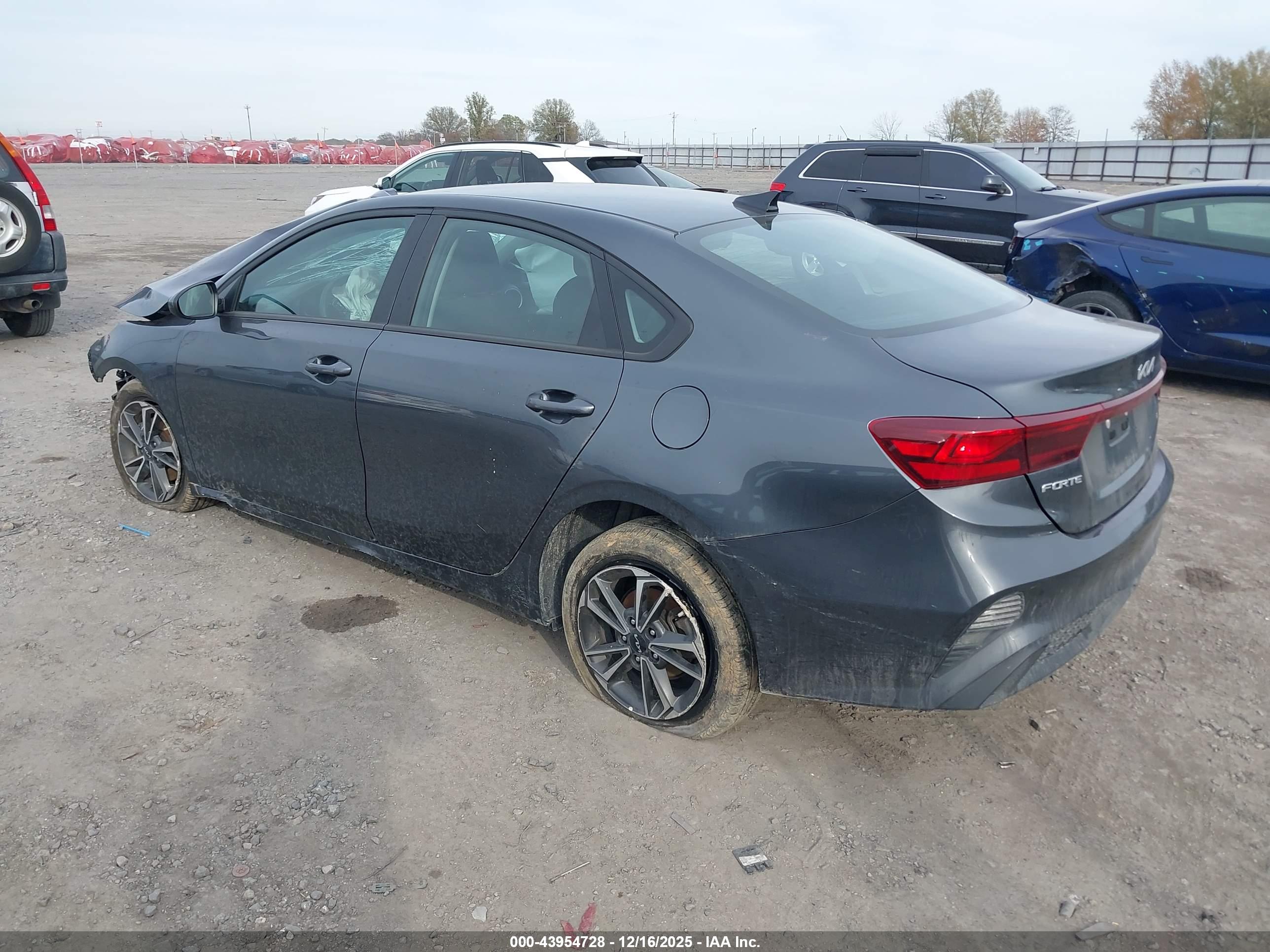 KIA FORTE image 3