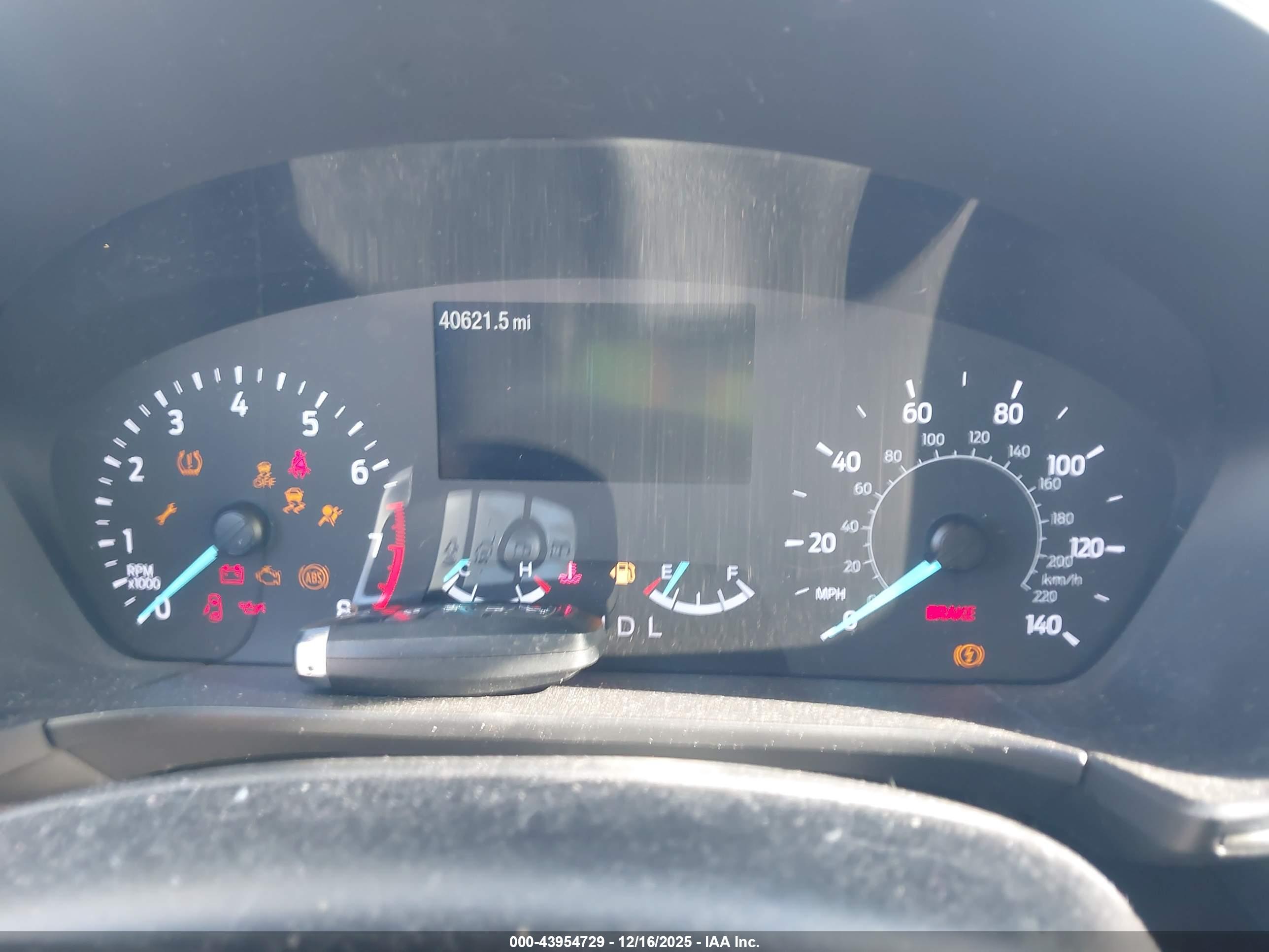 FORD ESCAPE image 7