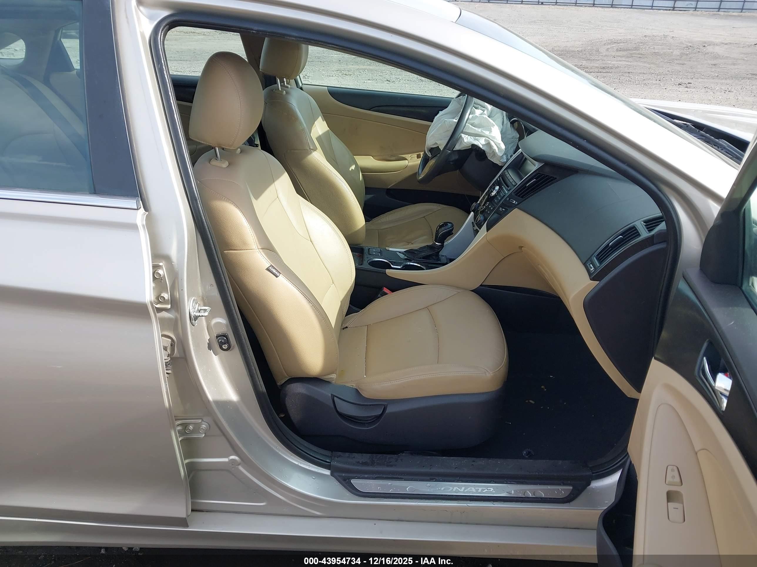 HYUNDAI SONATA image 5