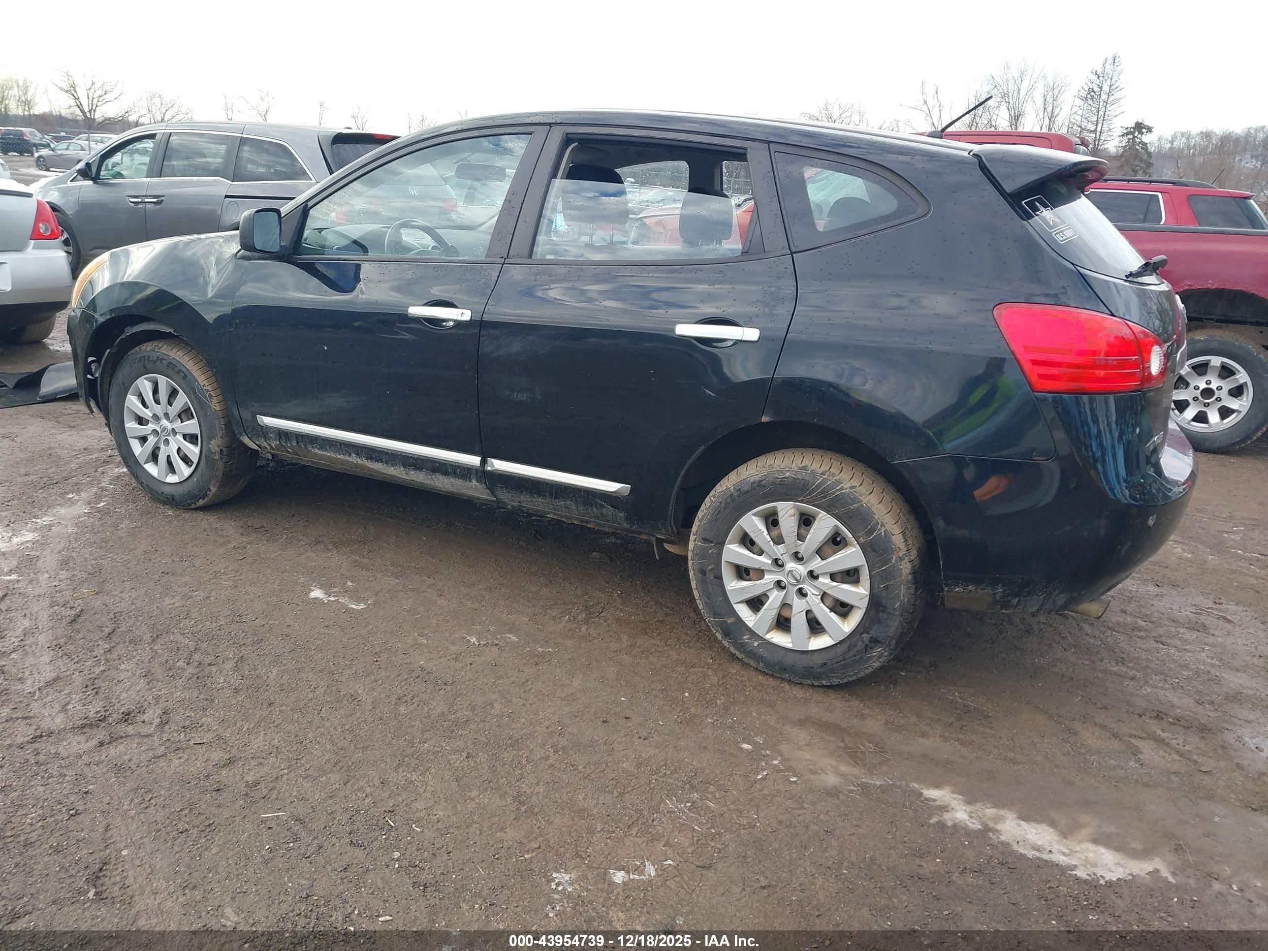 NISSAN ROGUE image 3