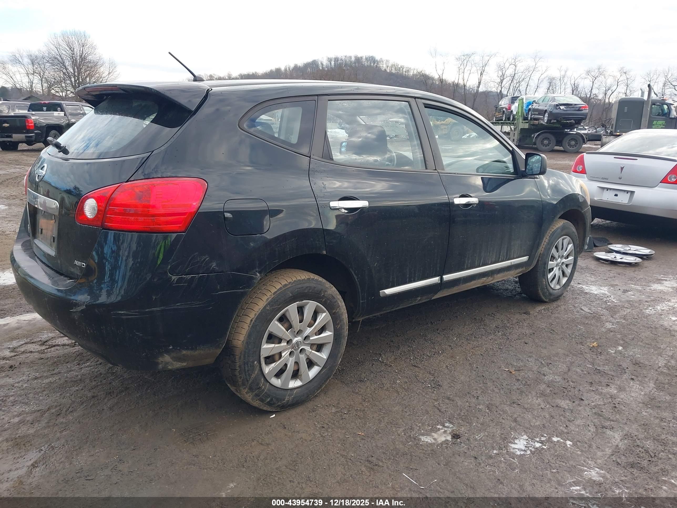 NISSAN ROGUE image 4