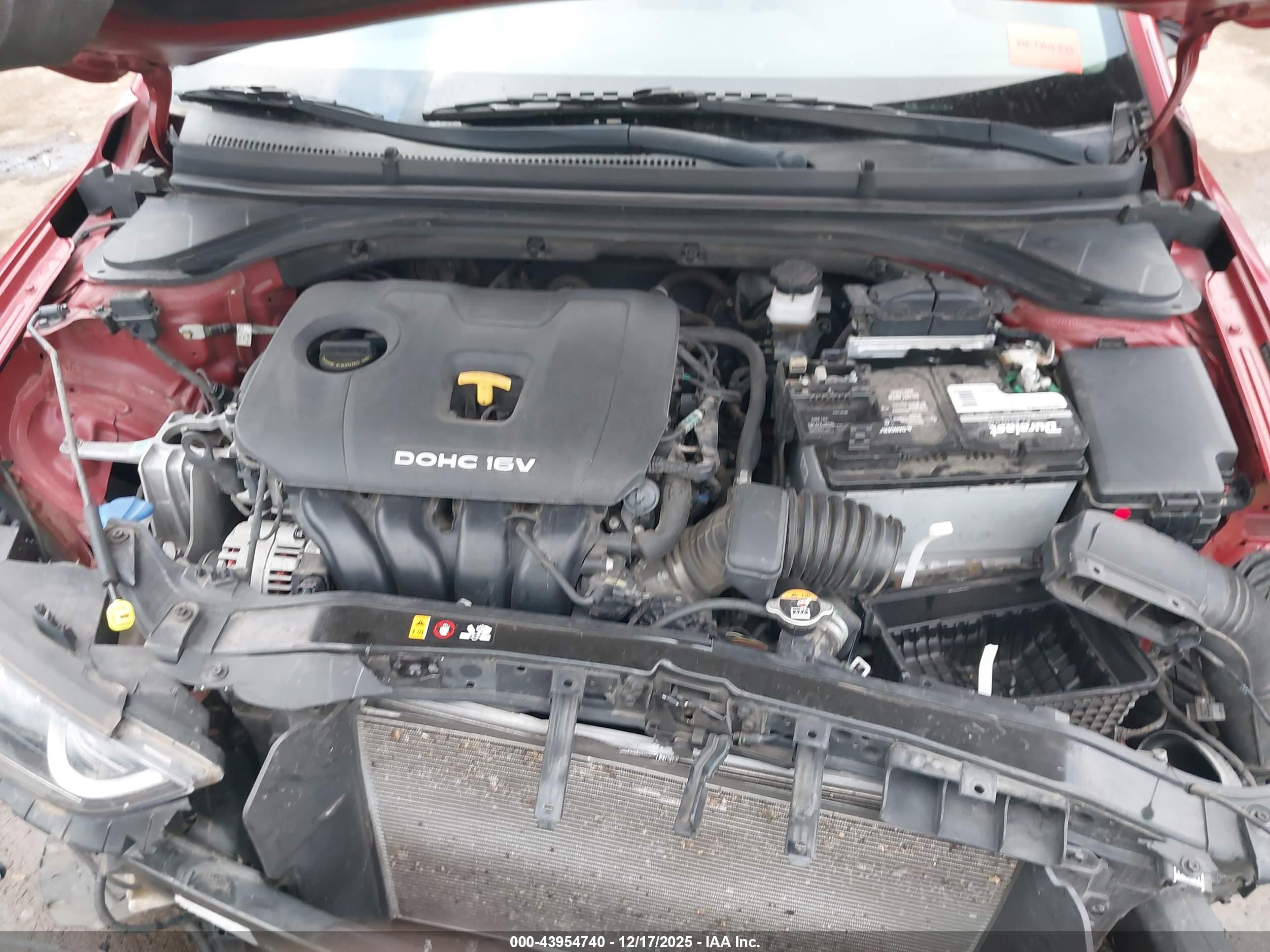 HYUNDAI ELANTRA image 10