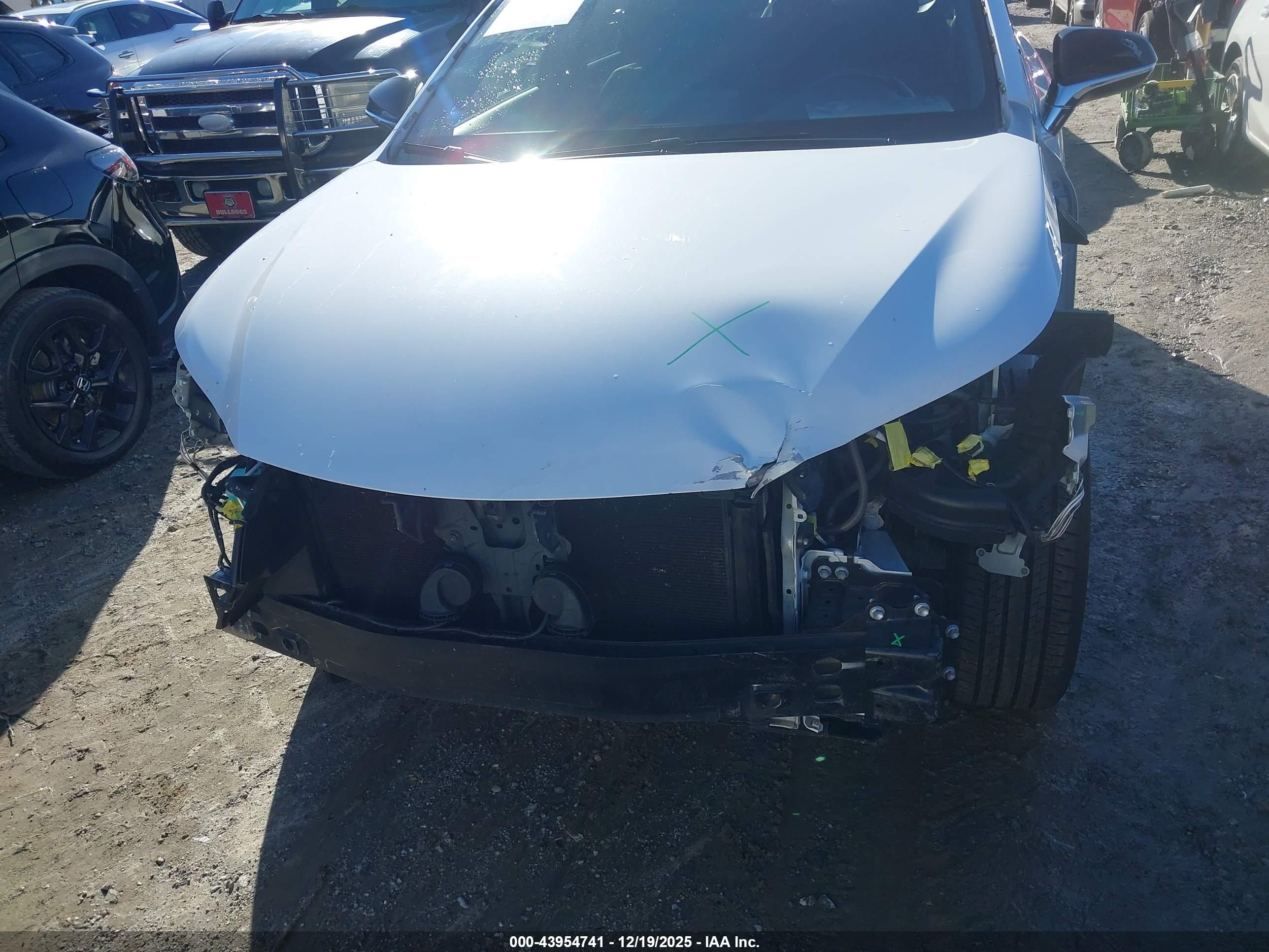 LEXUS NX image 6