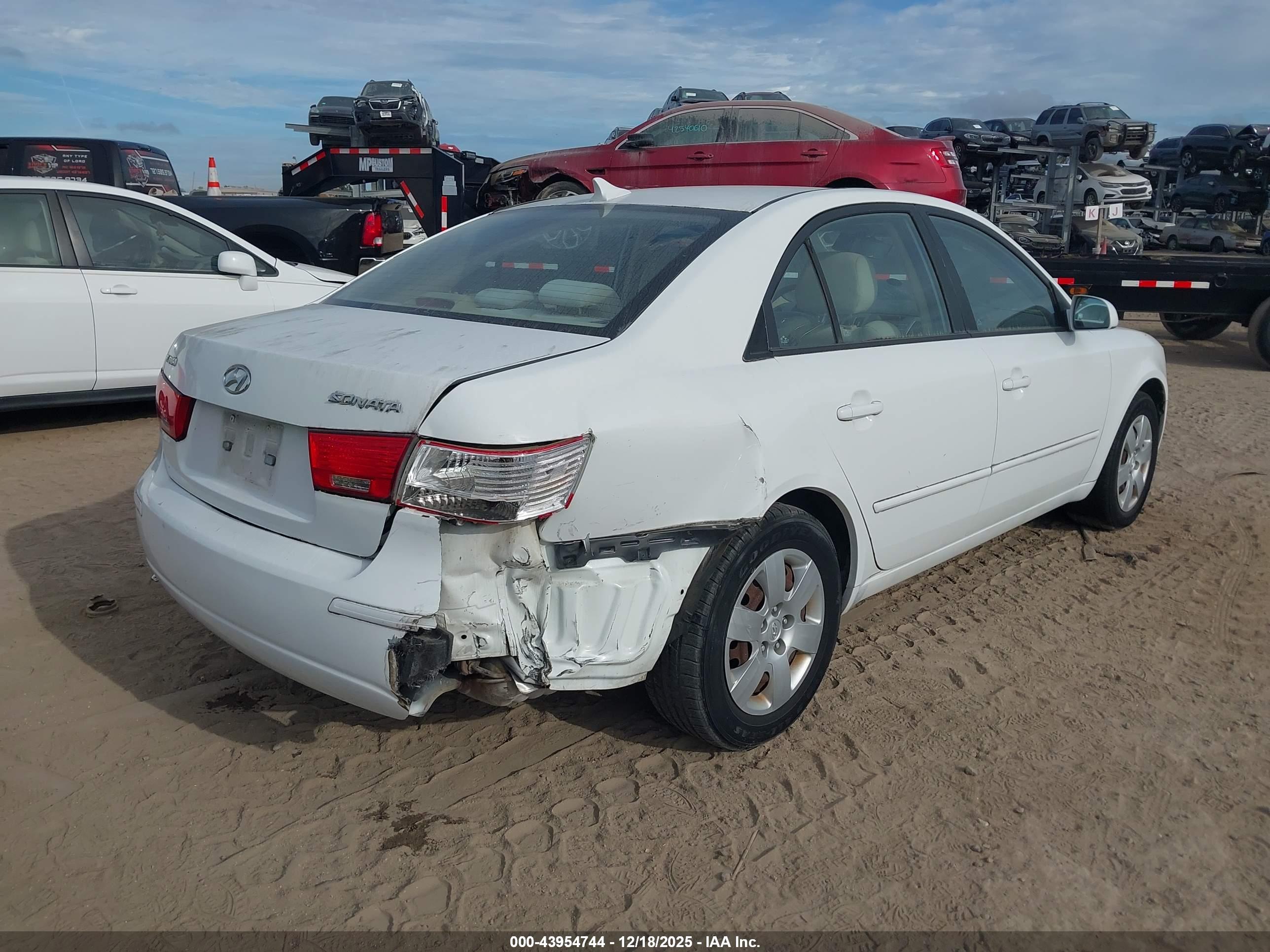 HYUNDAI SONATA image 4