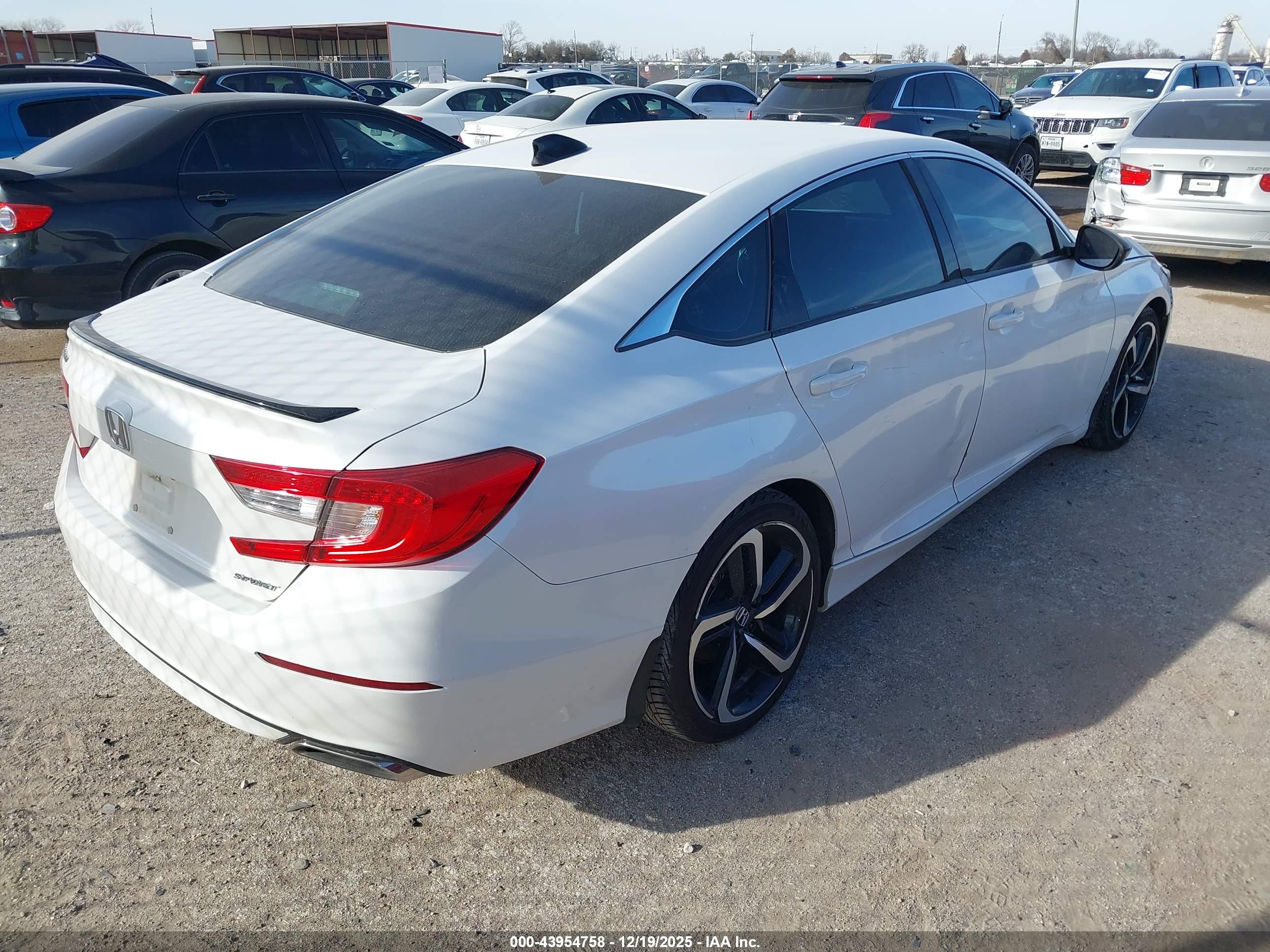 HONDA ACCORD image 4