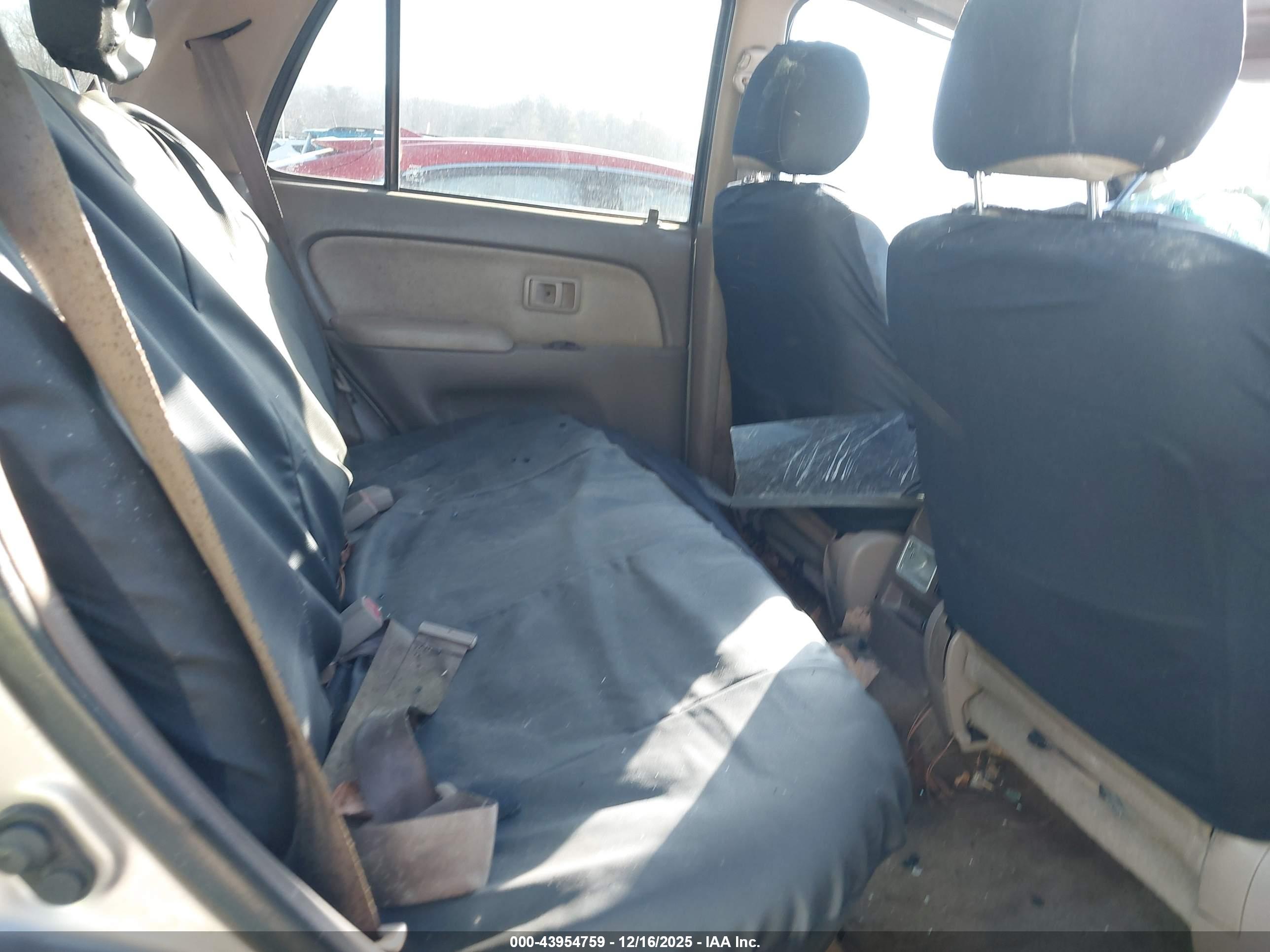 TOYOTA 4RUNNER image 8