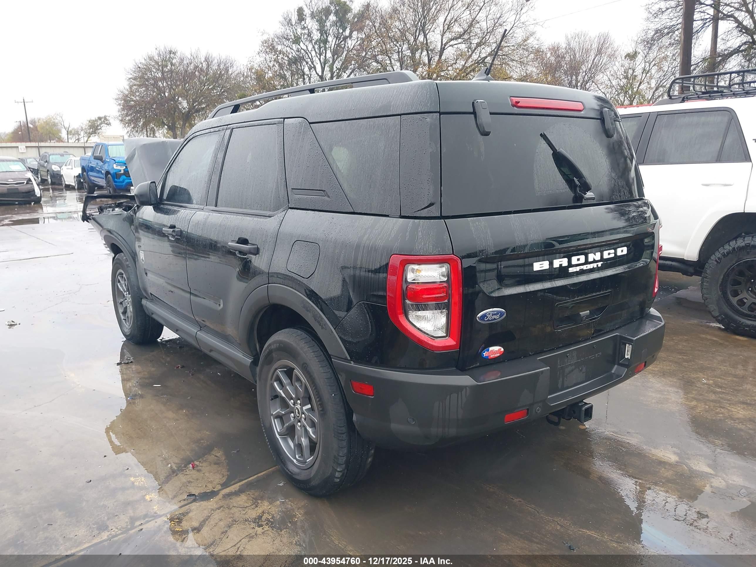 FORD BRONCO image 3