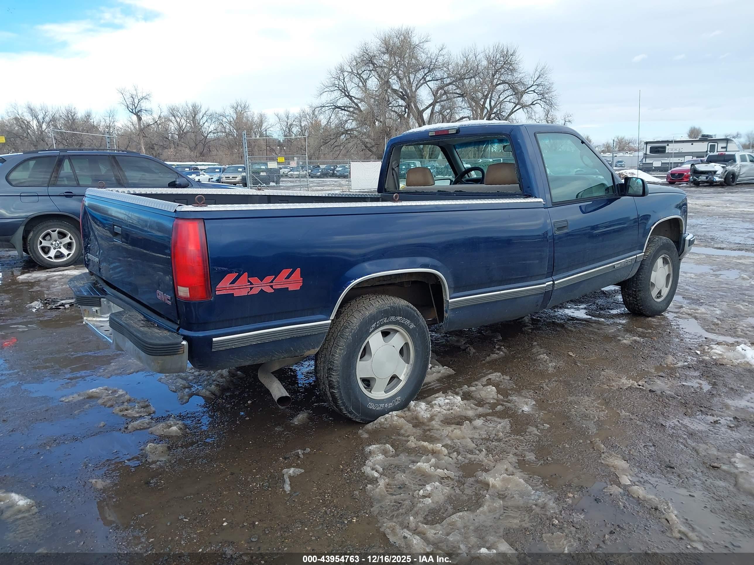 GMC SIERRA image 4