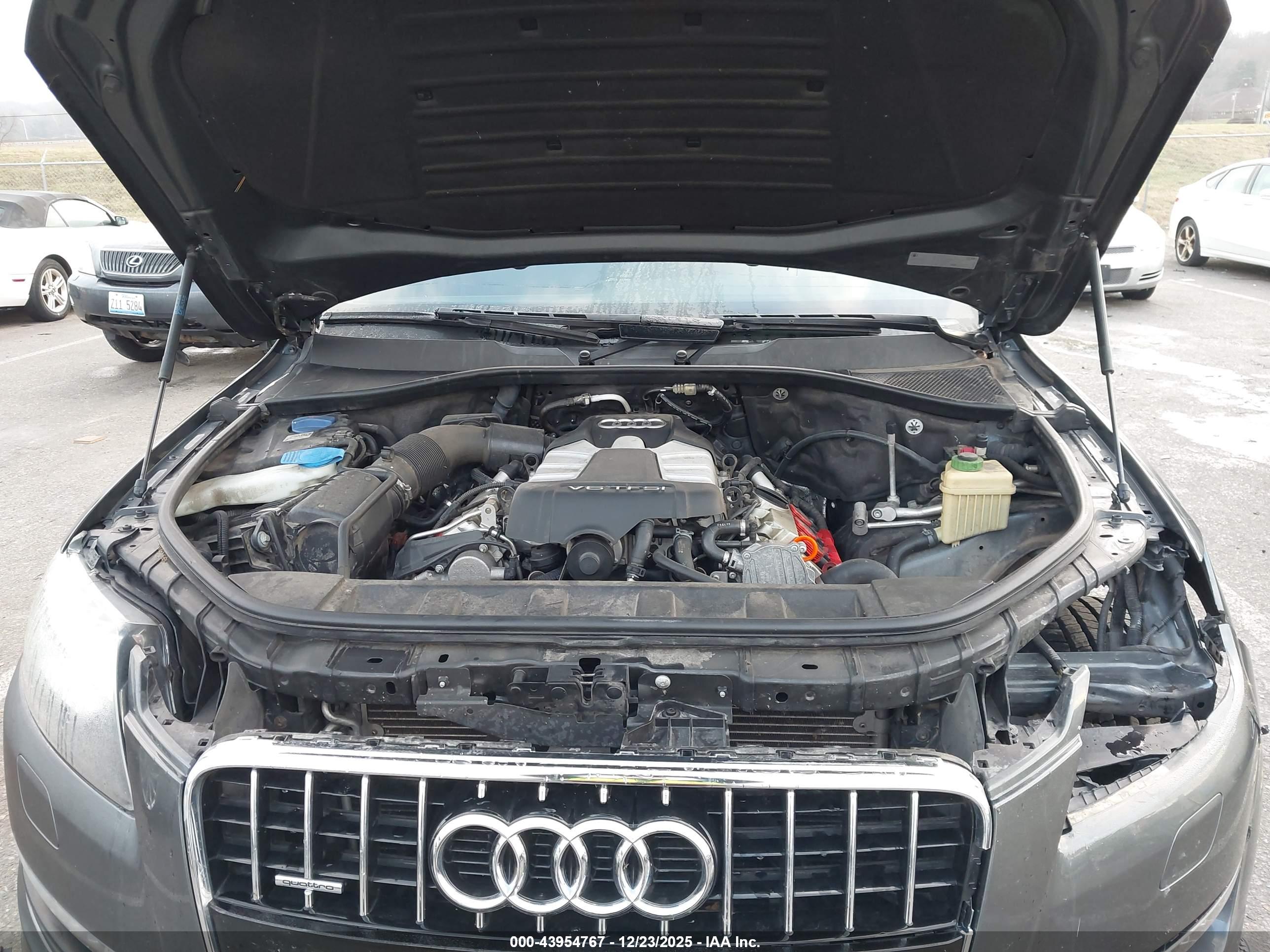 AUDI Q7 image 10