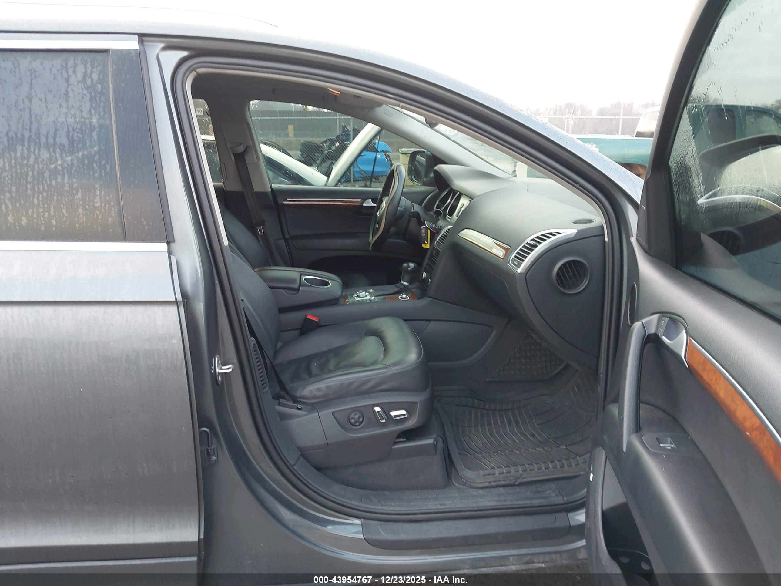 AUDI Q7 image 5