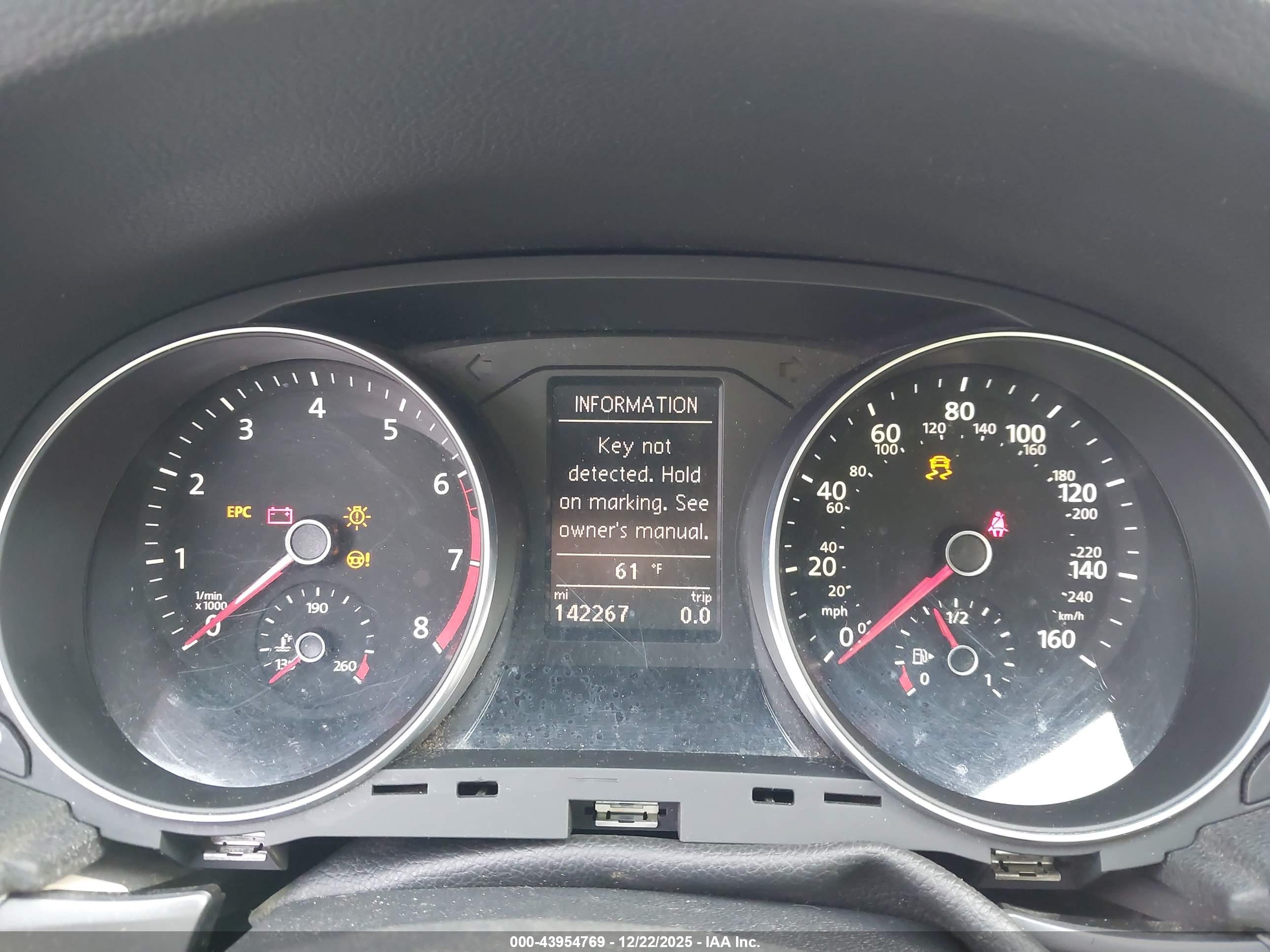 VOLKSWAGEN PASSAT image 7