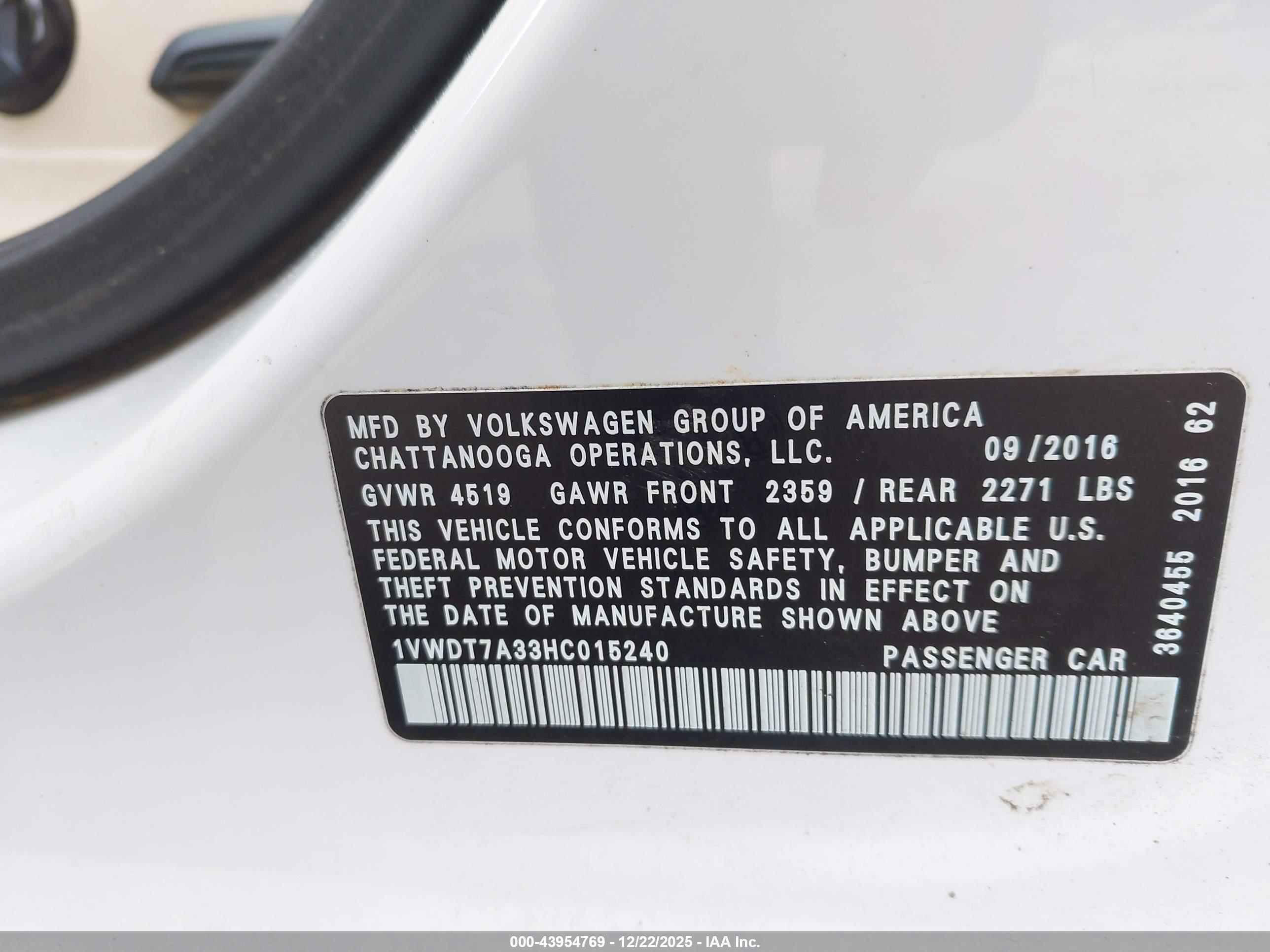 VOLKSWAGEN PASSAT image 9