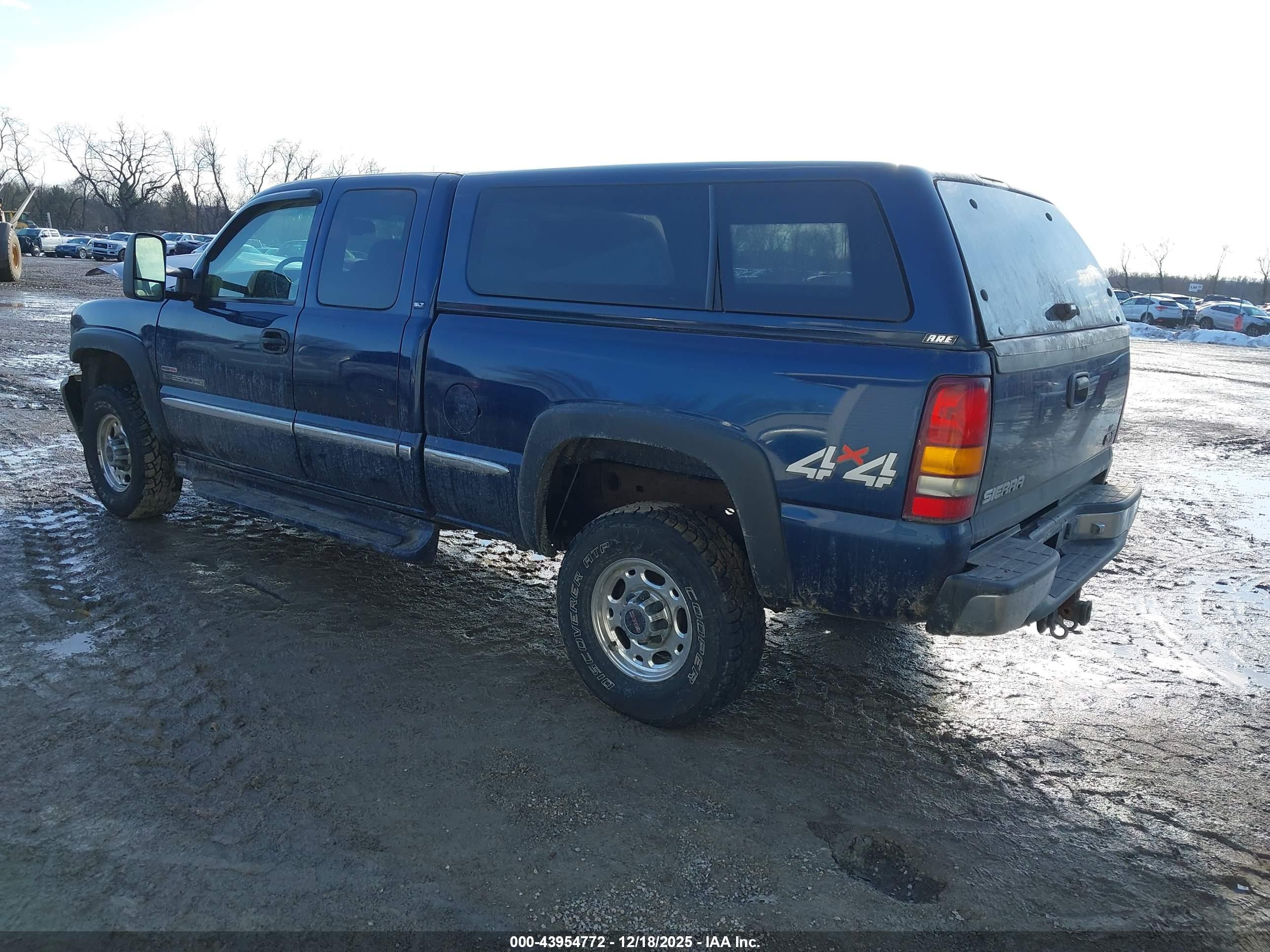 GMC SIERRA image 3