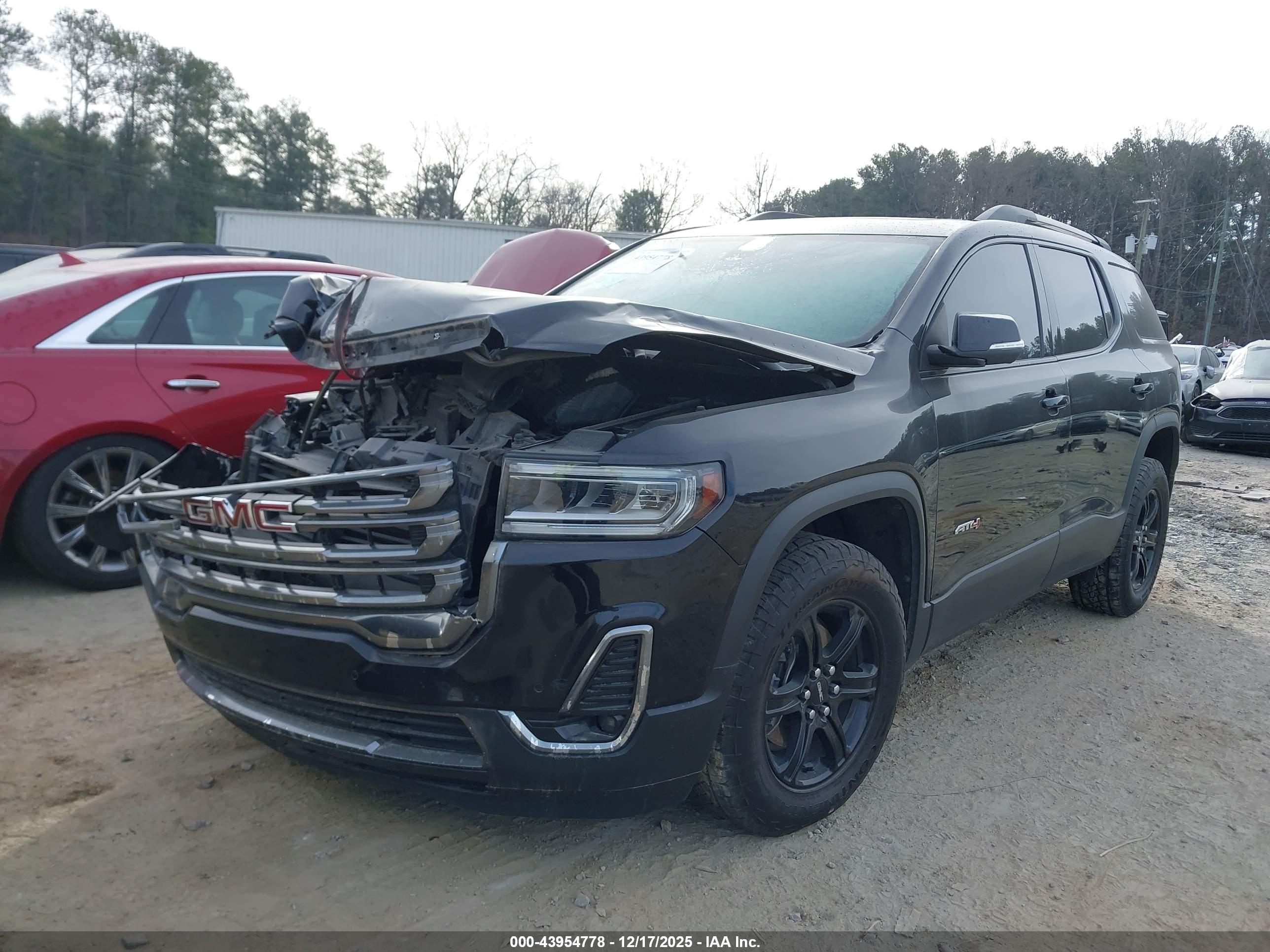 GMC ACADIA image 2