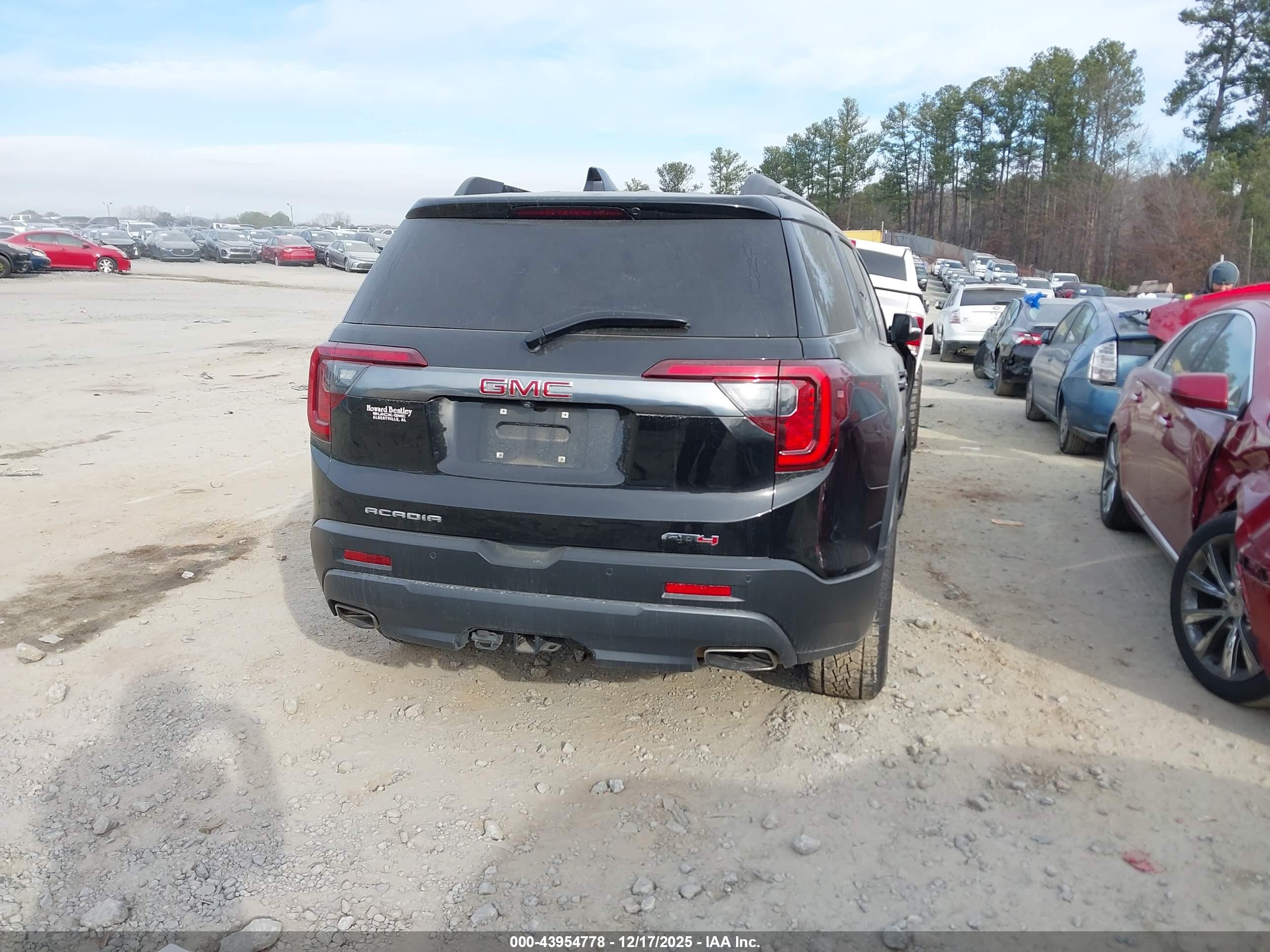 GMC ACADIA image 4