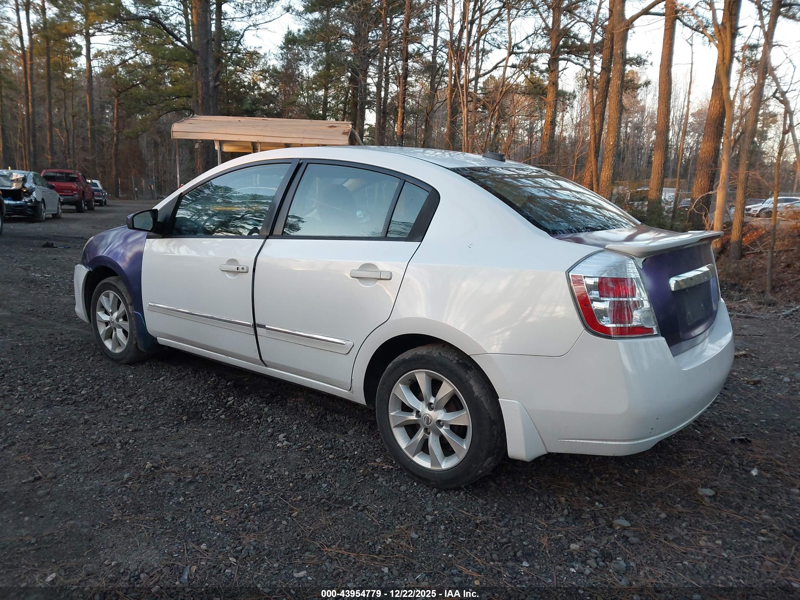 NISSAN SENTRA image 3