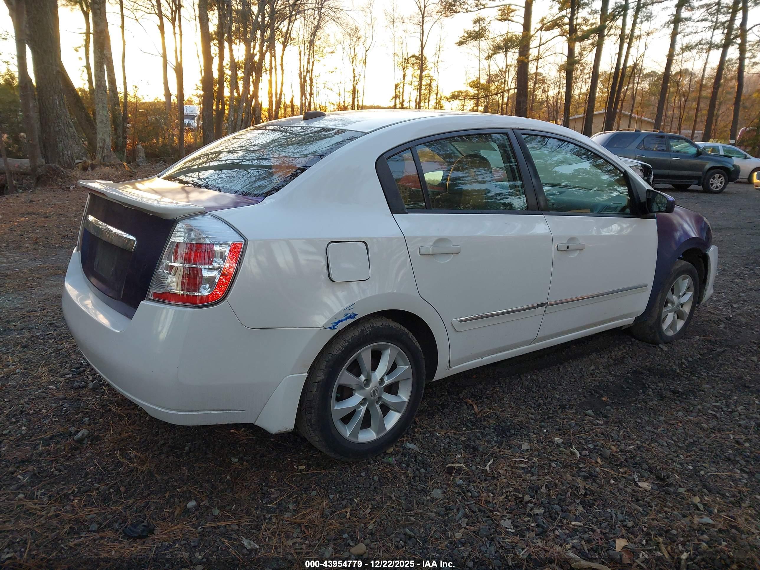 NISSAN SENTRA image 4