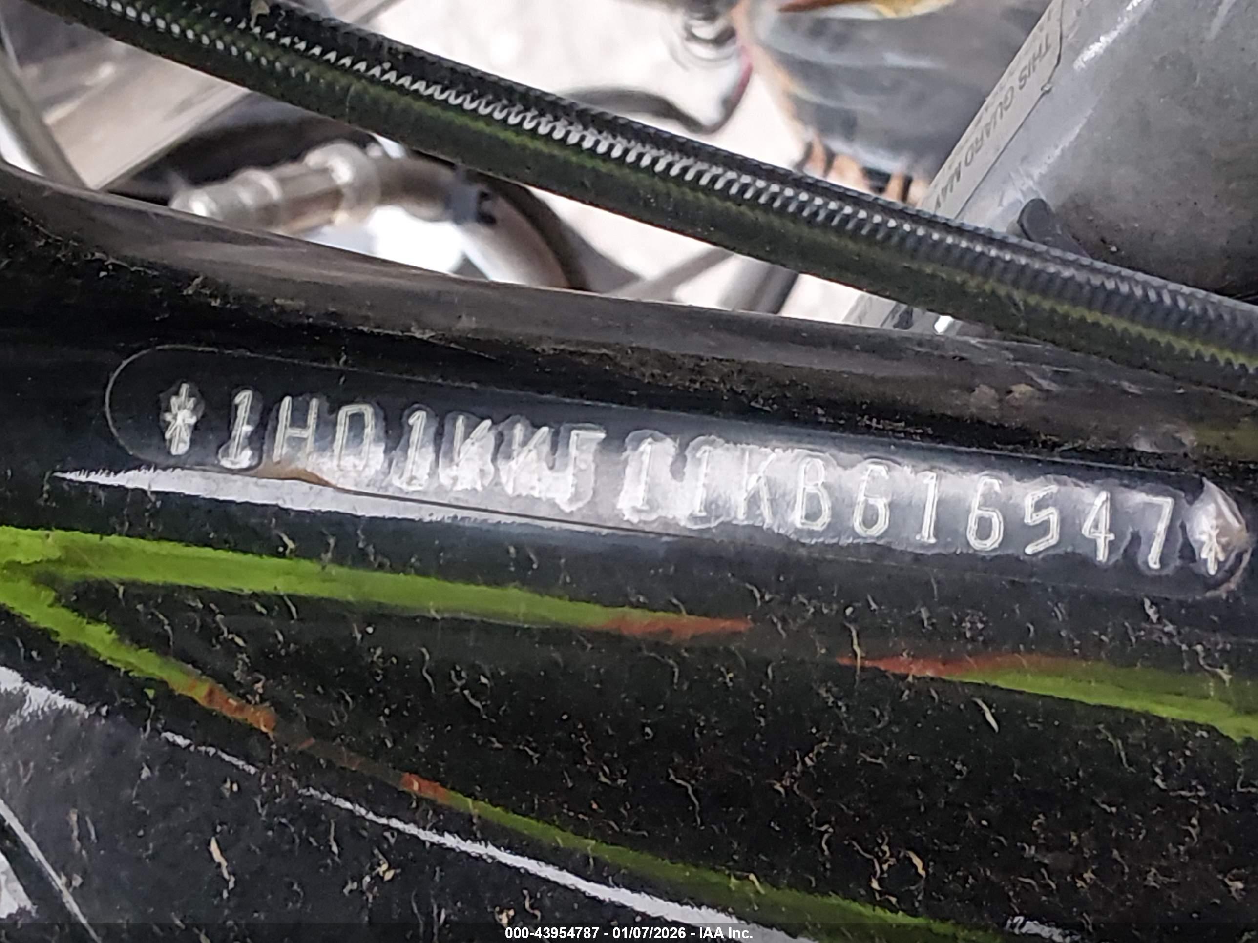 HARLEY-DAVIDSON FLHTKL image 10