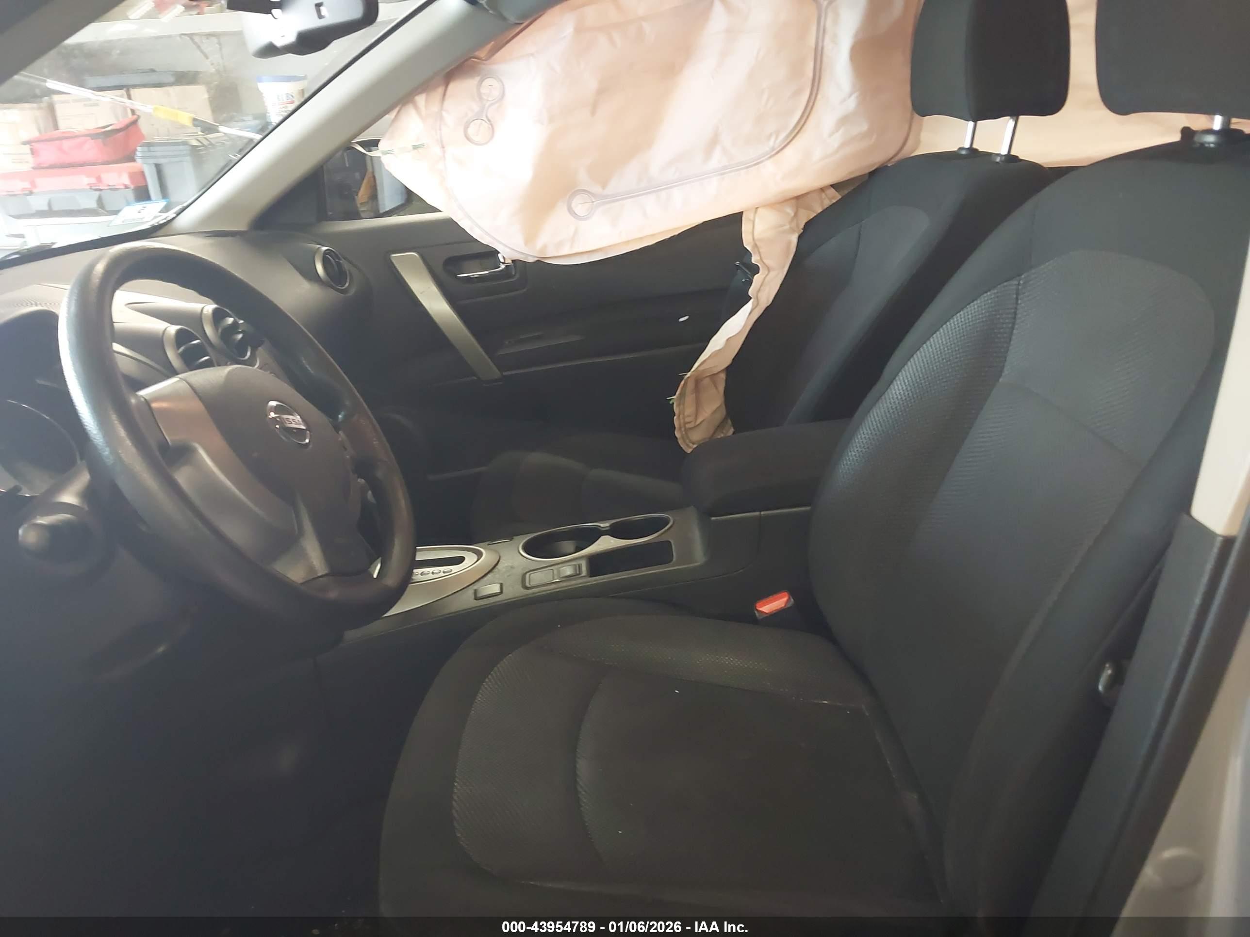 NISSAN ROGUE image 5