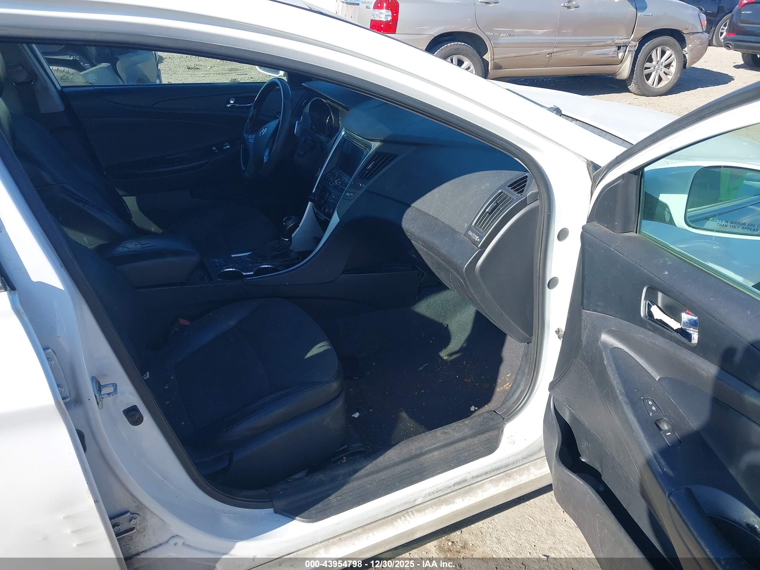 HYUNDAI SONATA image 5