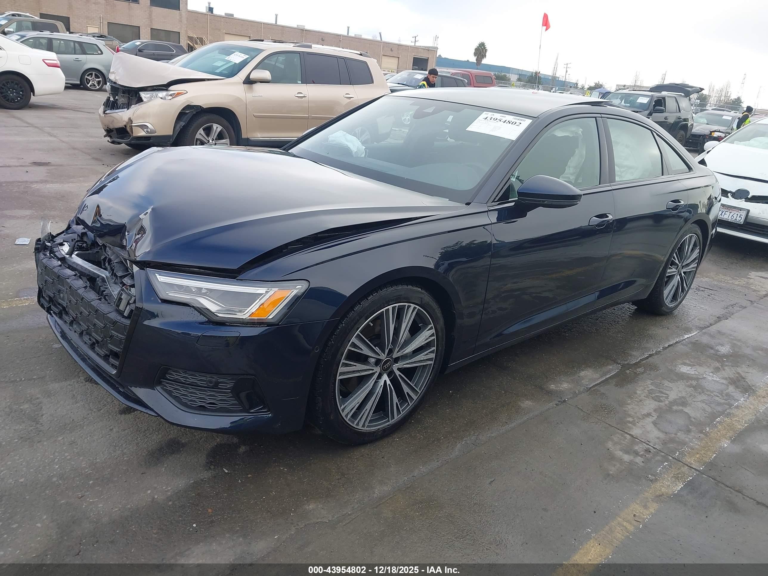 AUDI A6 image 2
