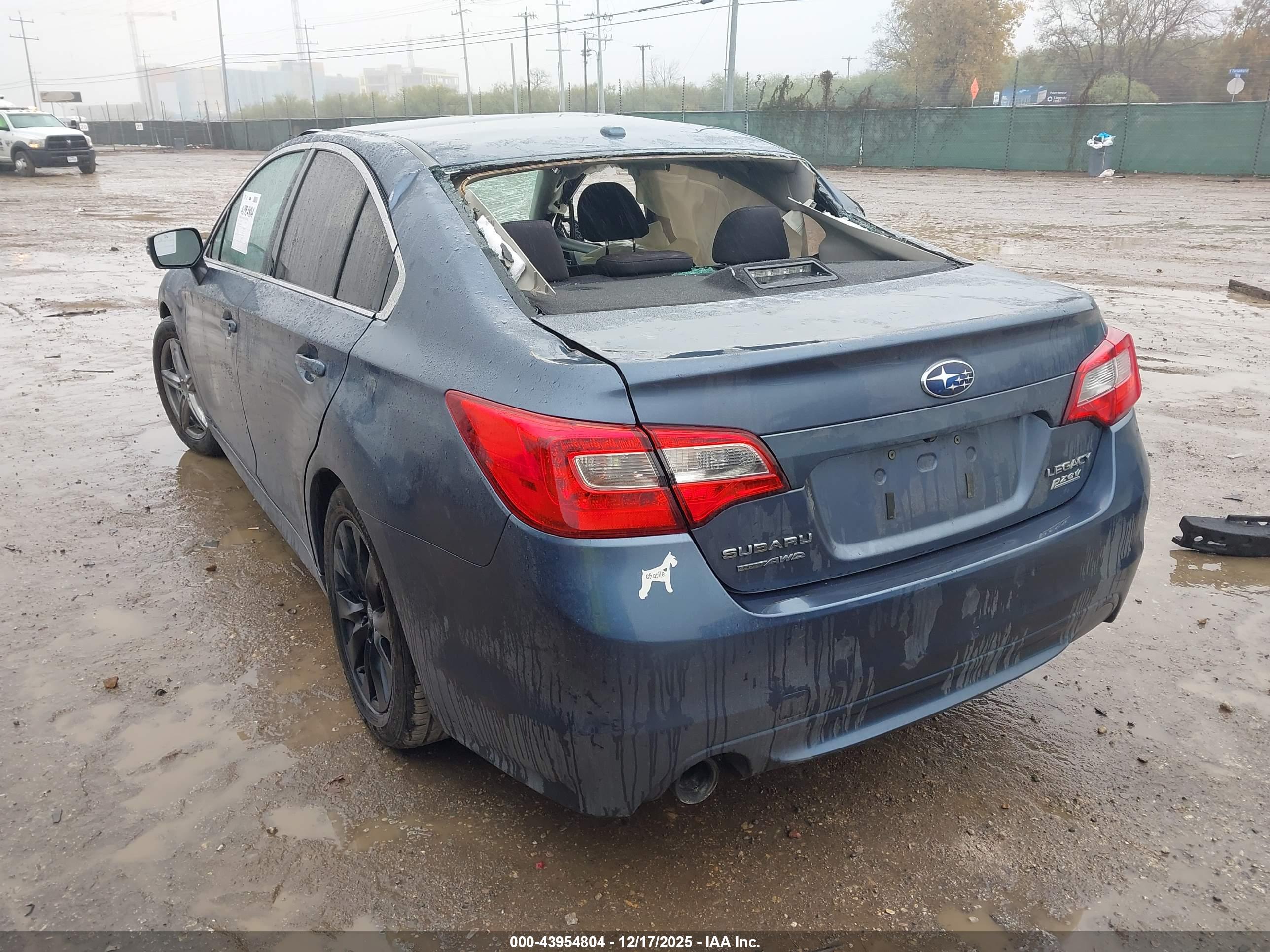 SUBARU LEGACY image 3