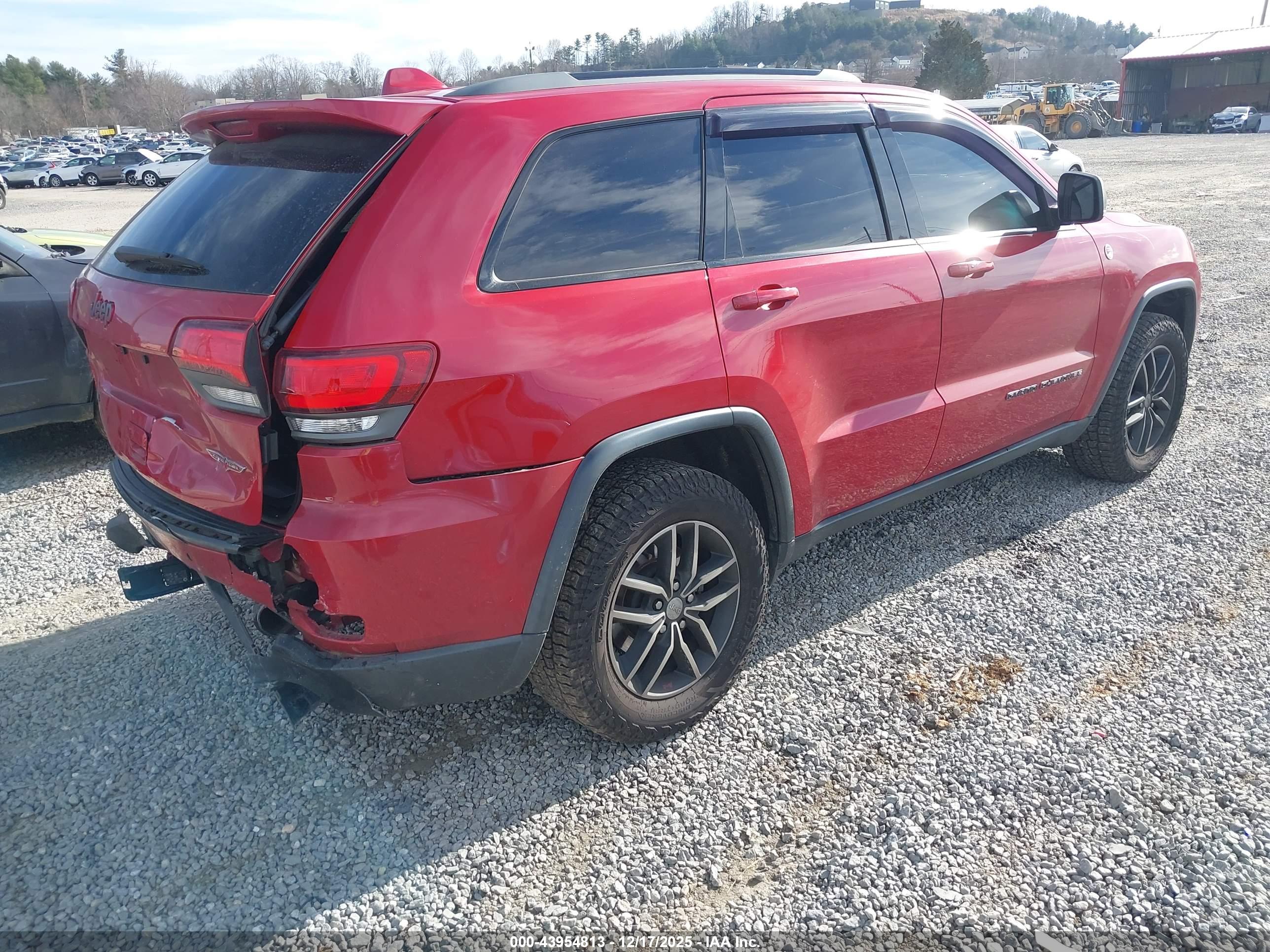 JEEP GRAND image 4