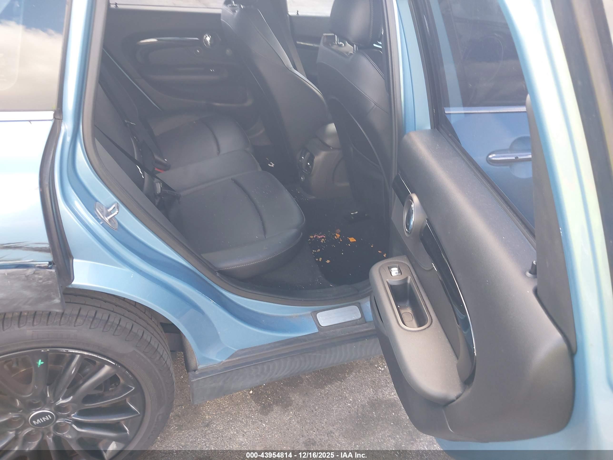 MINI CLUBMAN image 8