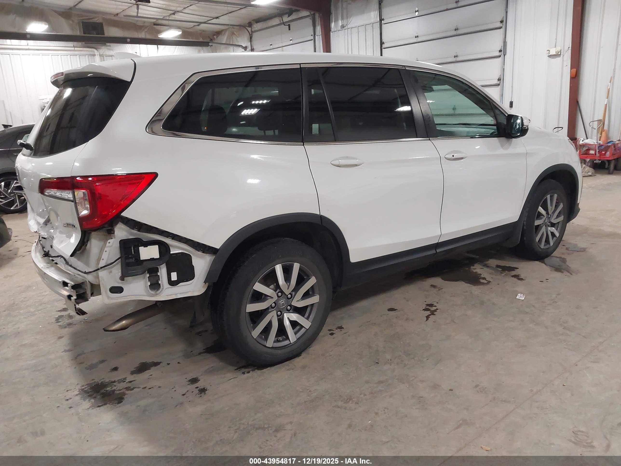 HONDA PILOT image 4