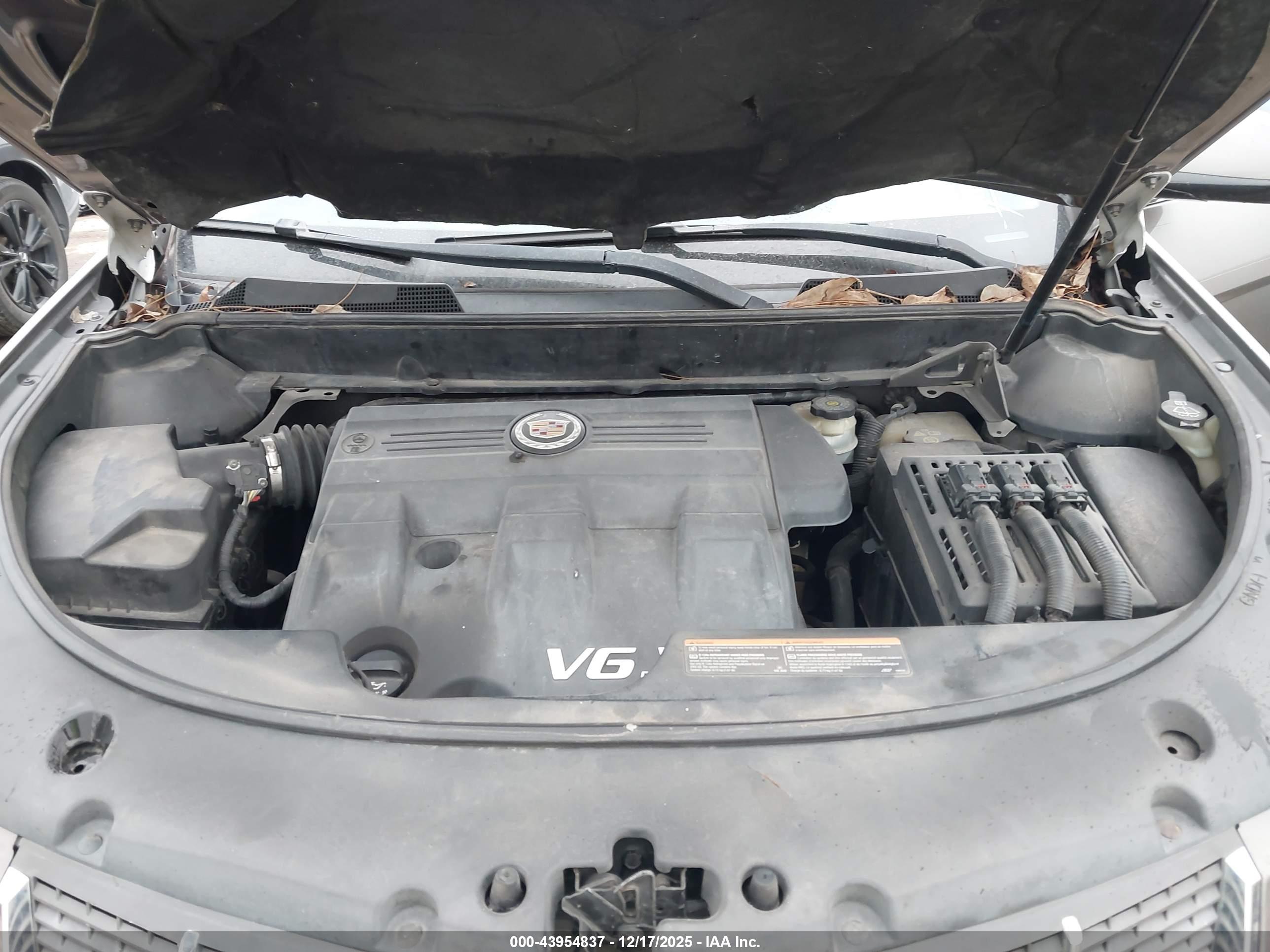 CADILLAC SRX image 10