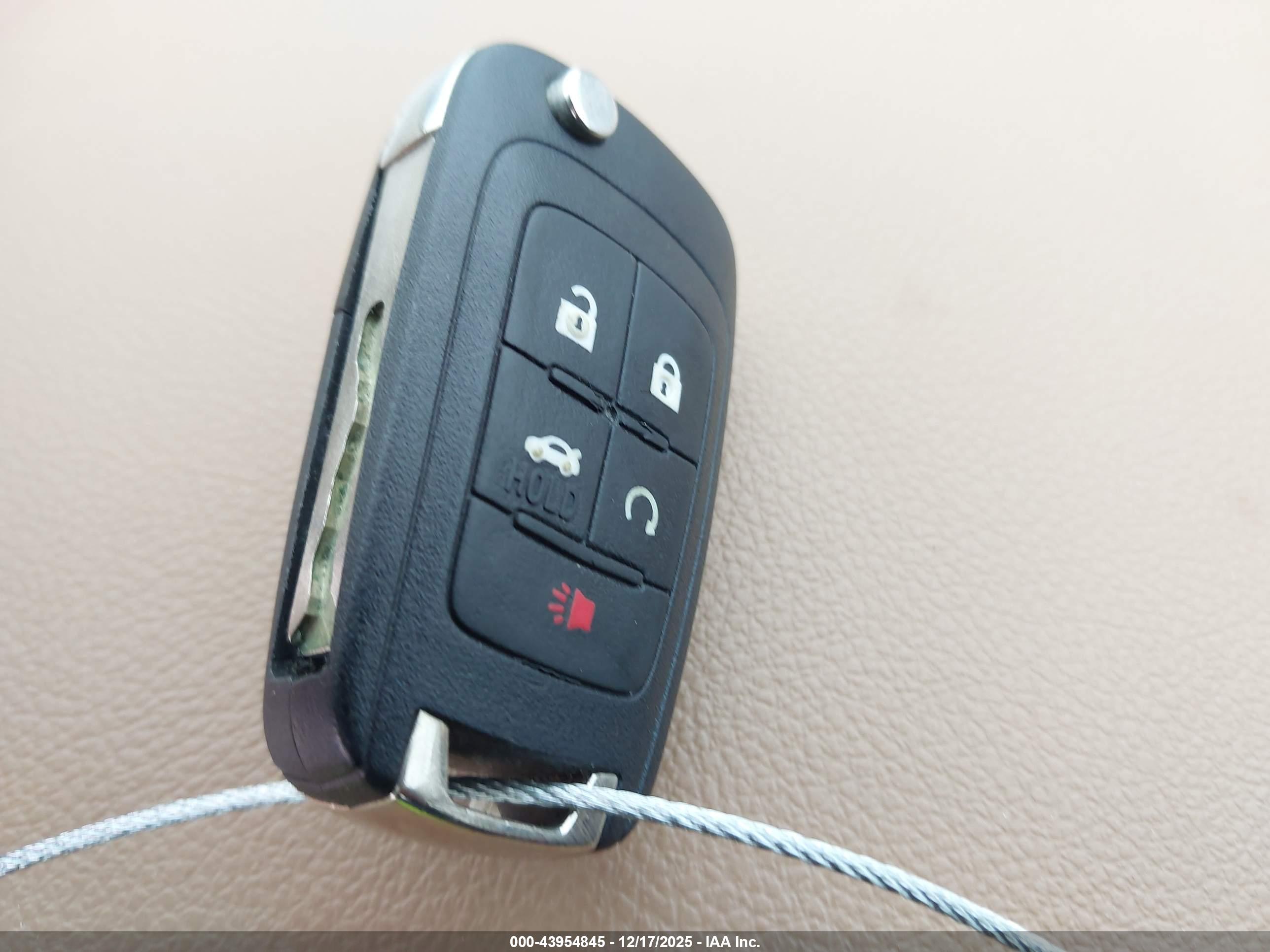 BUICK LACROSSE image 11