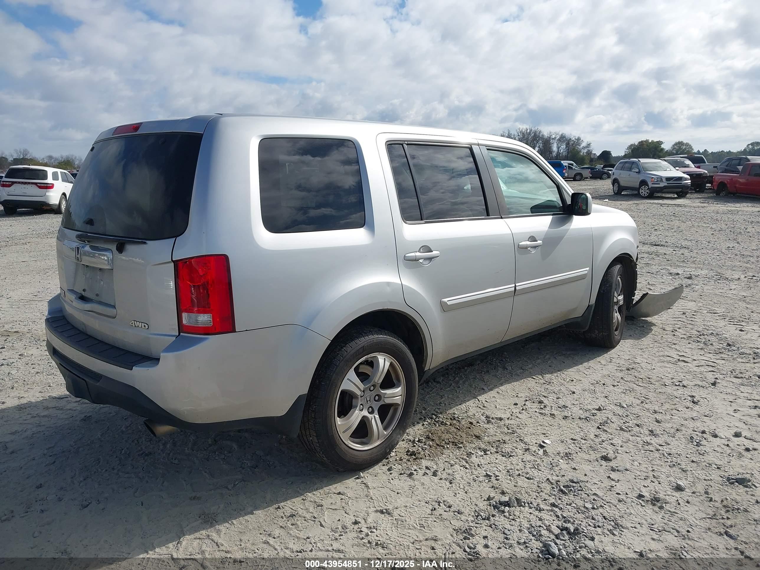 HONDA PILOT image 4