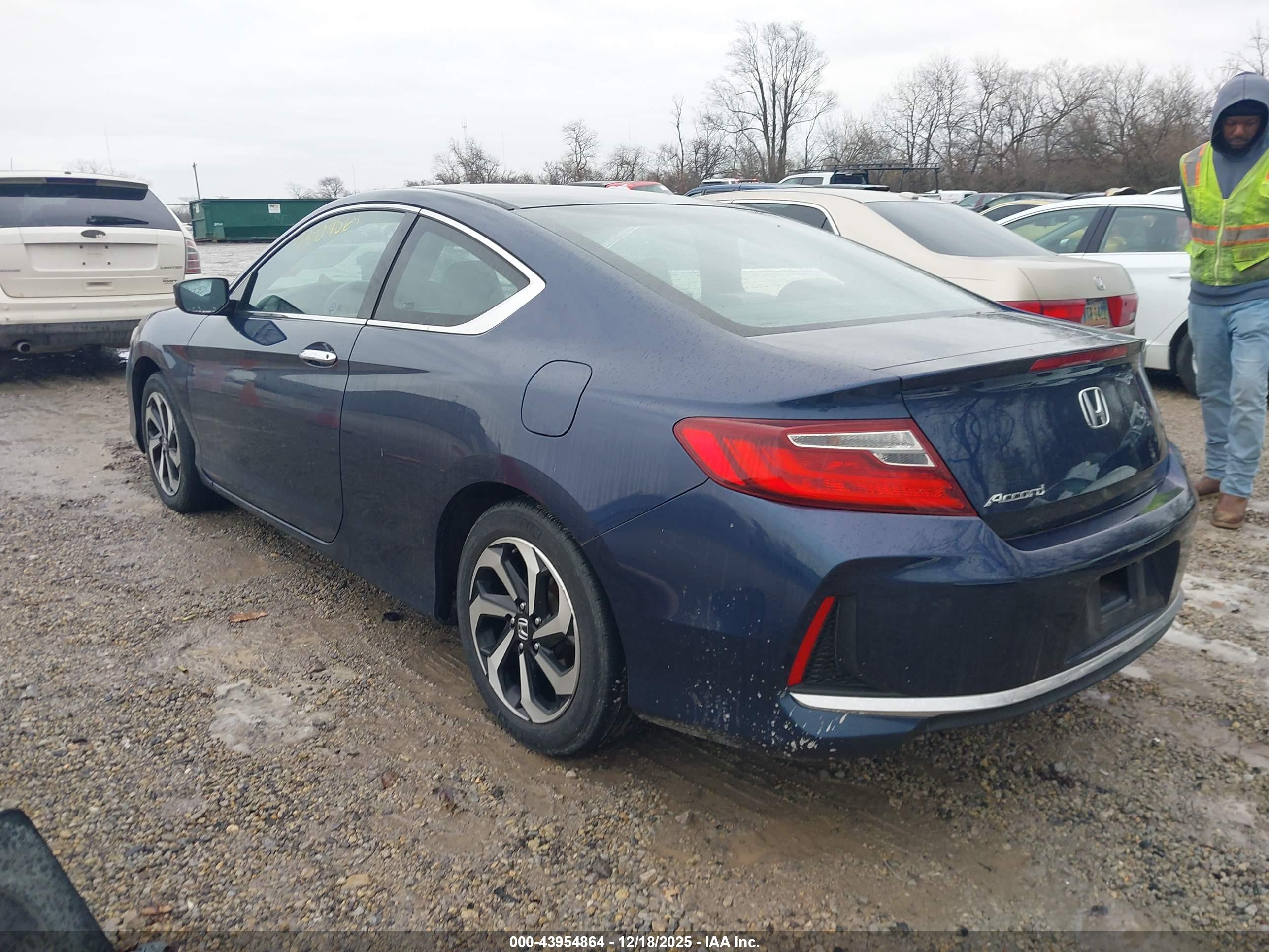 HONDA ACCORD image 3