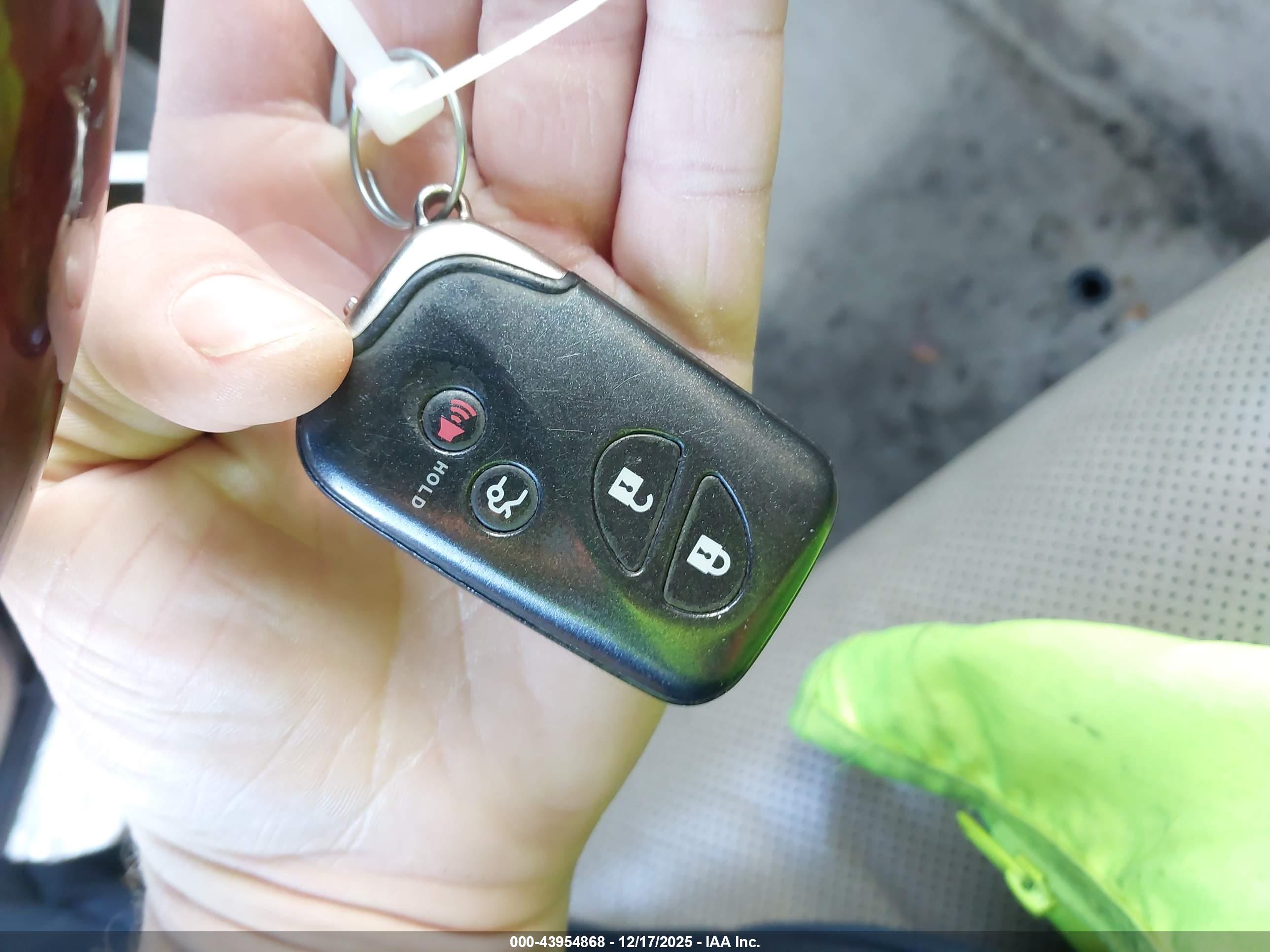 LEXUS ES image 11