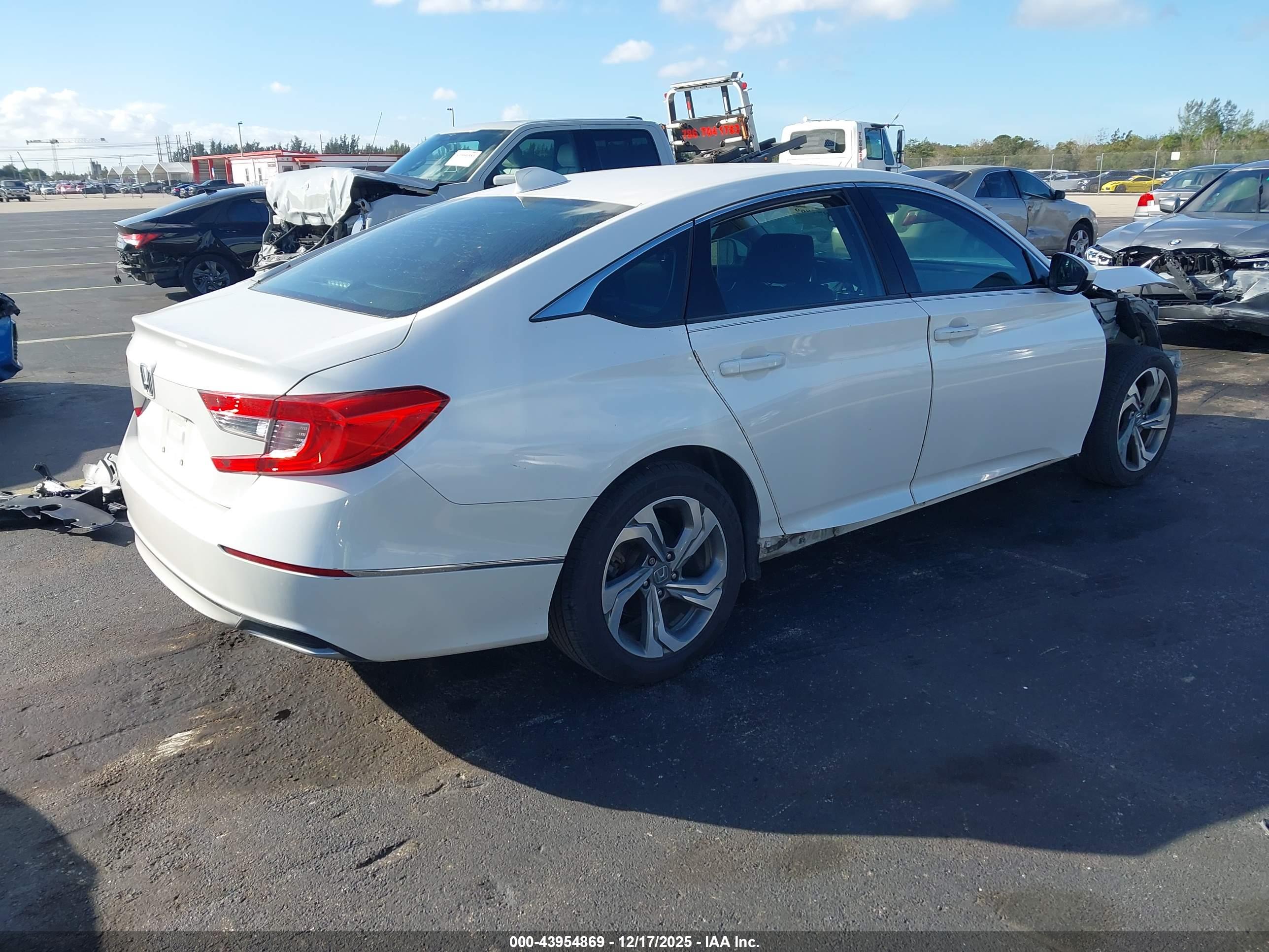 HONDA ACCORD image 4