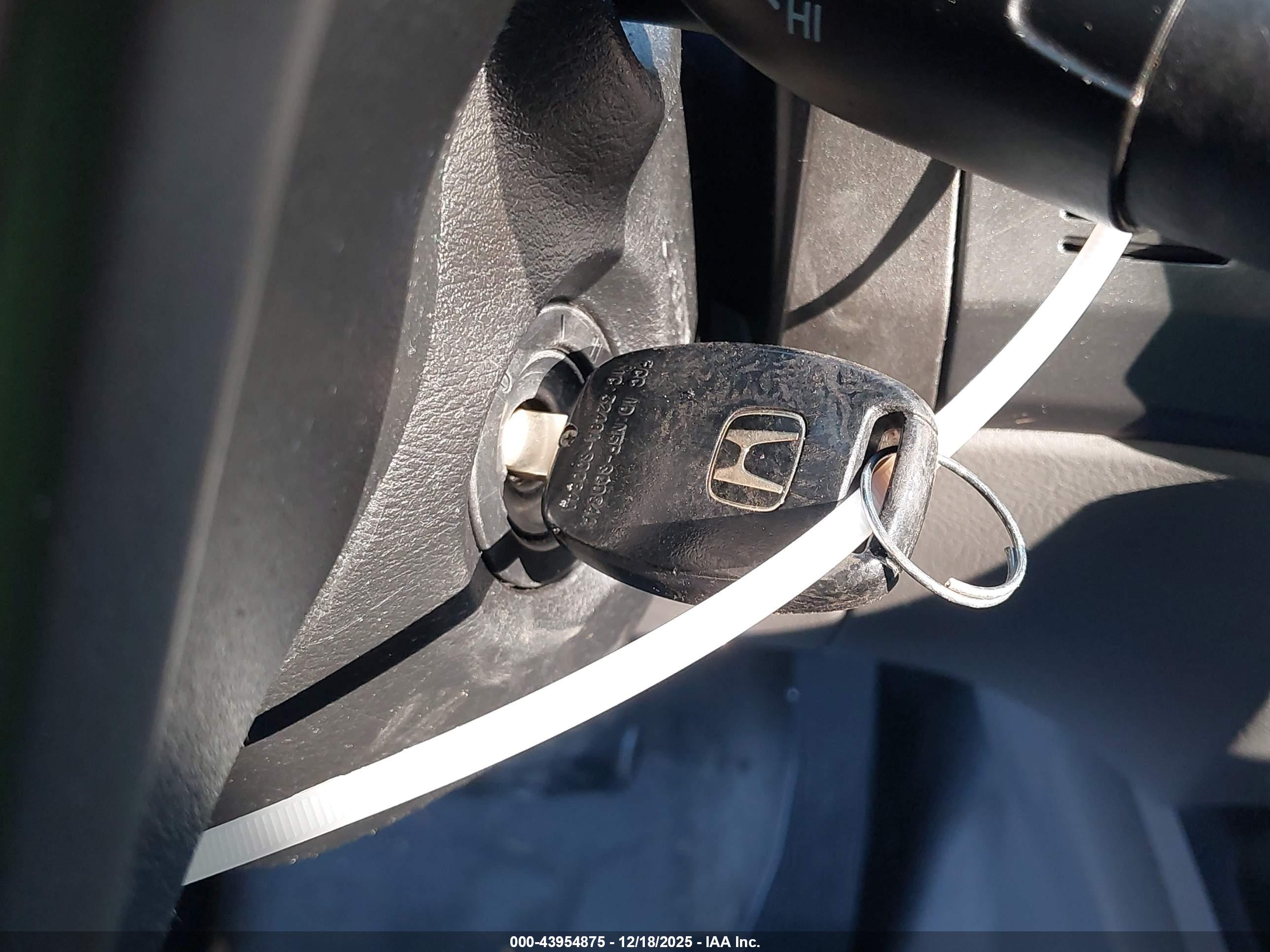 HONDA CIVIC image 11
