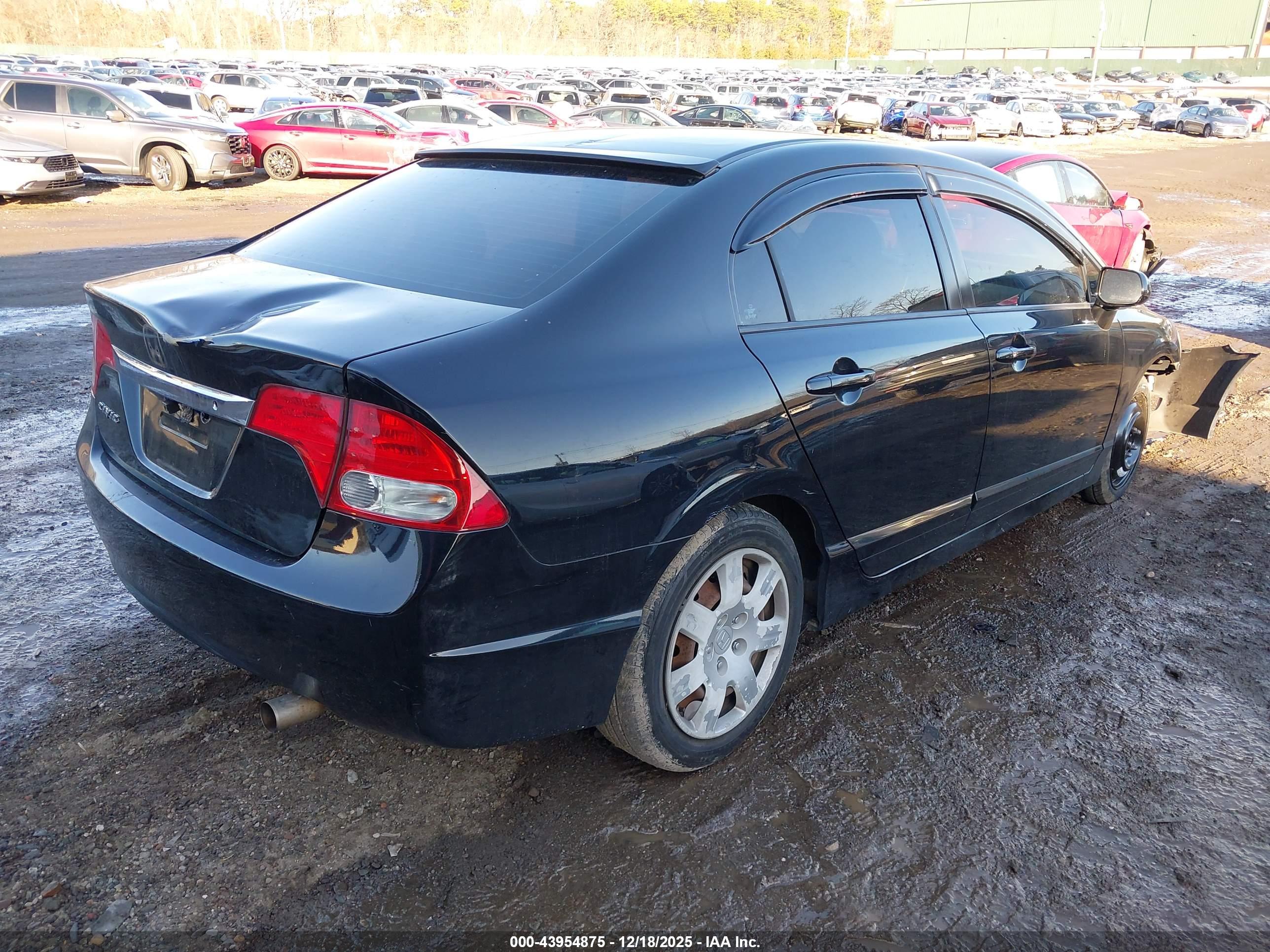 HONDA CIVIC image 4