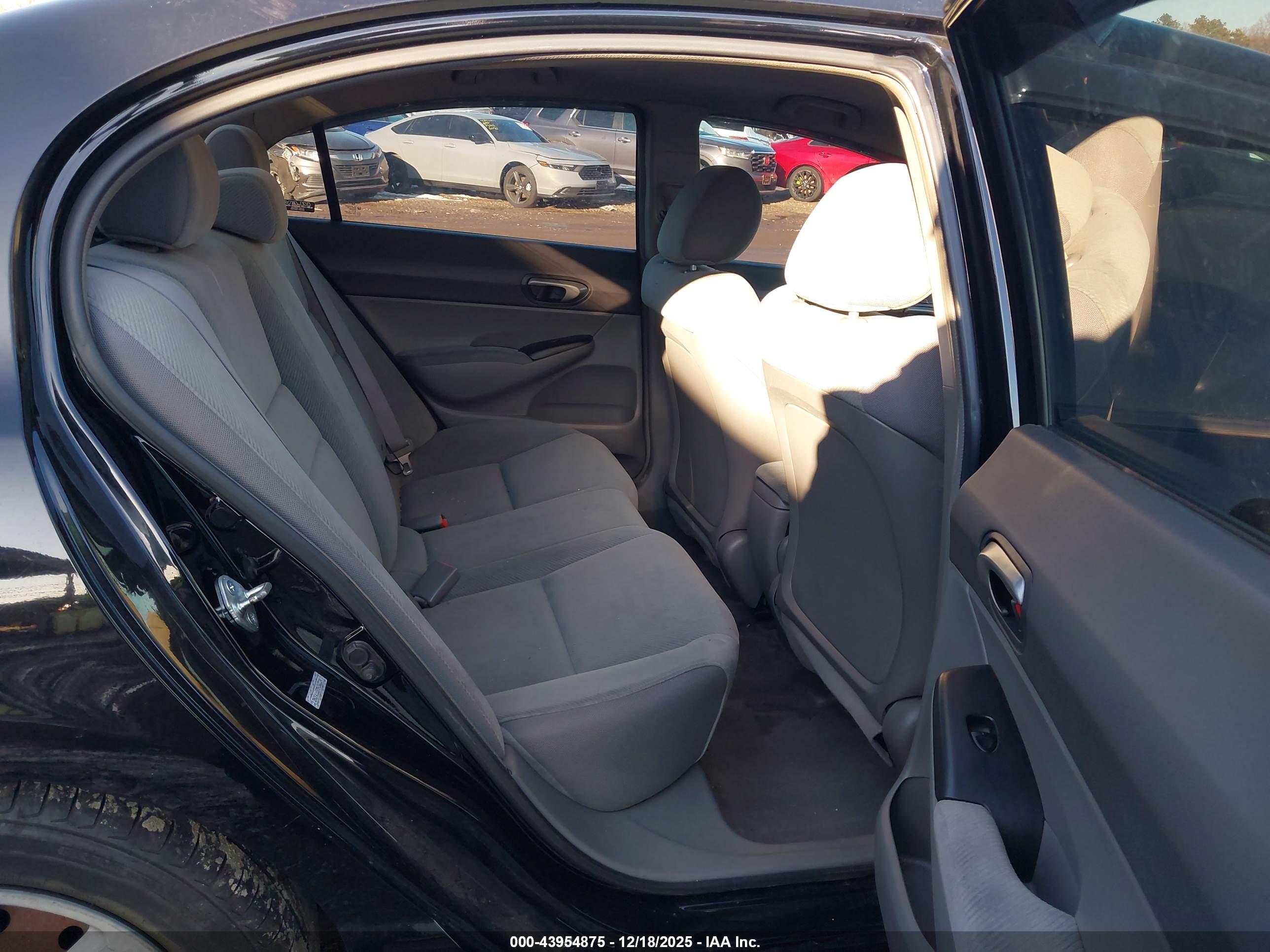 HONDA CIVIC image 8
