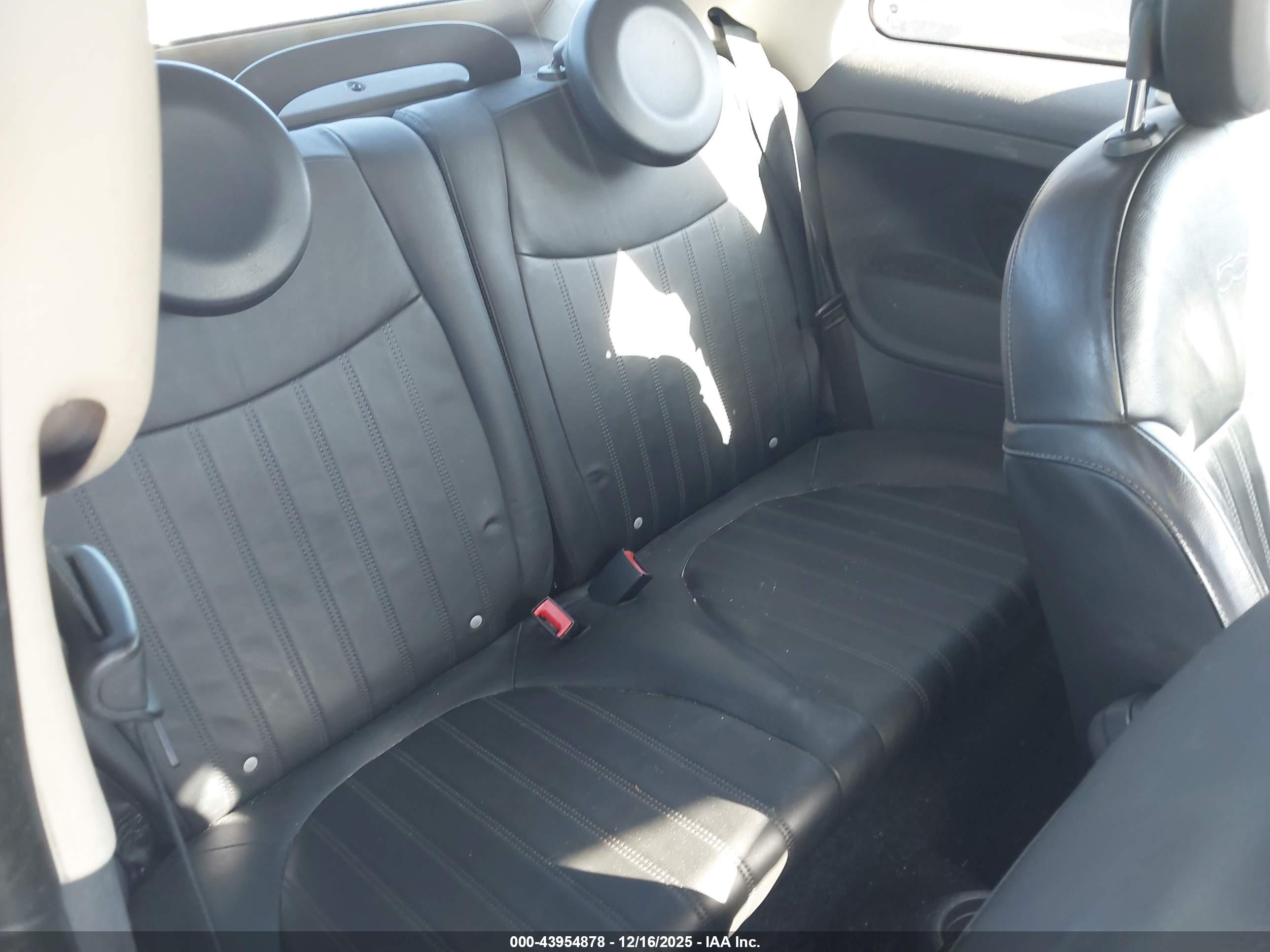 FIAT 500C image 8