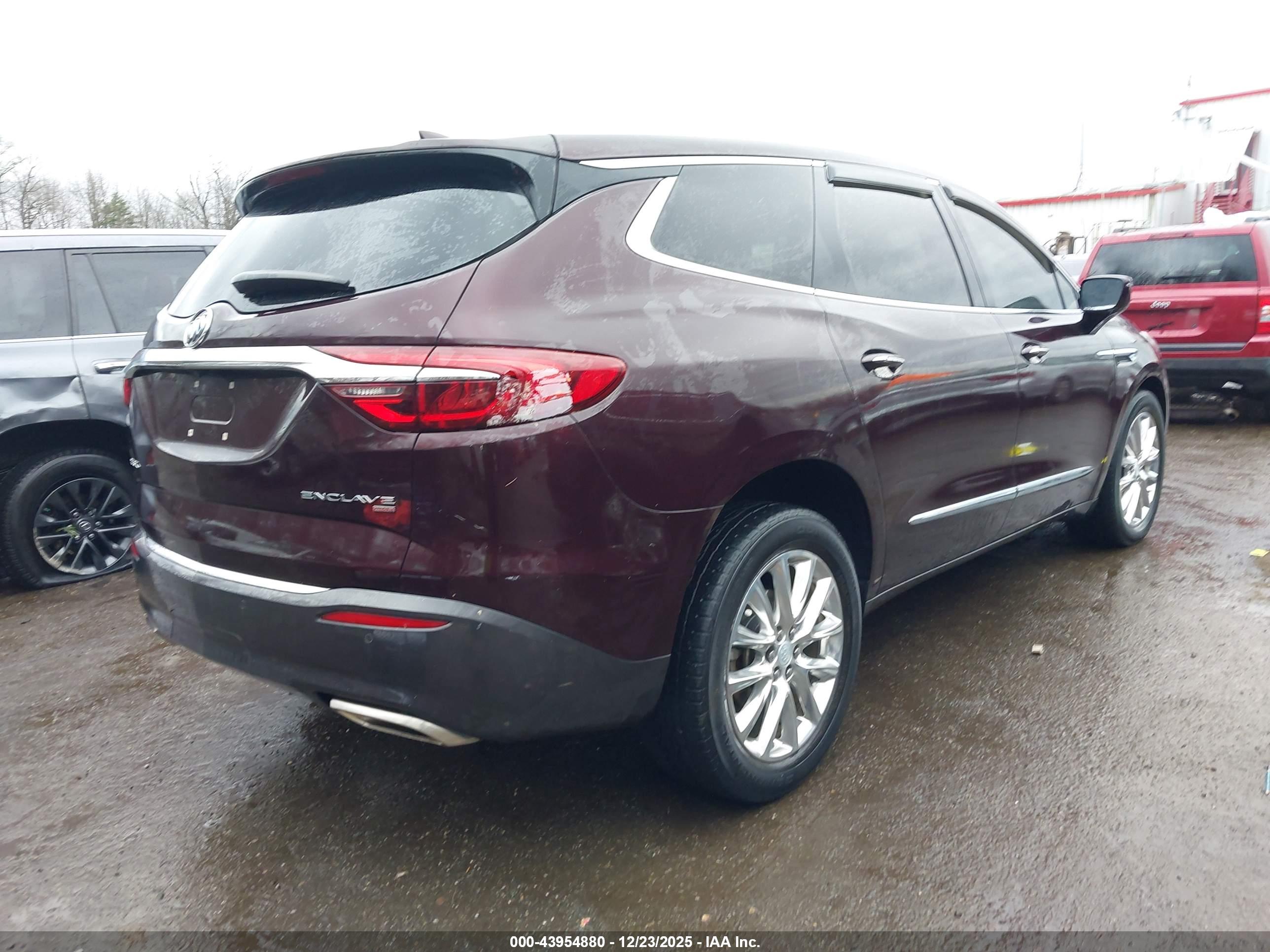 BUICK ENCLAVE image 4