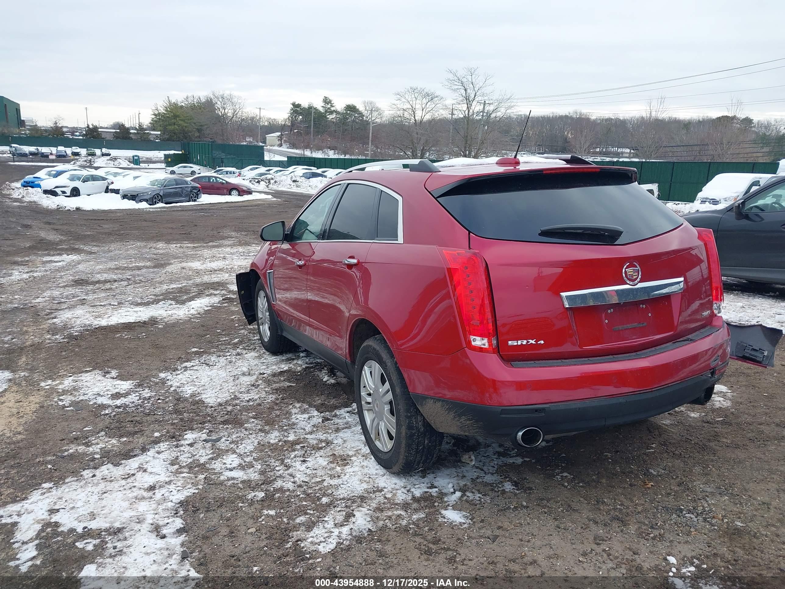 CADILLAC SRX image 3