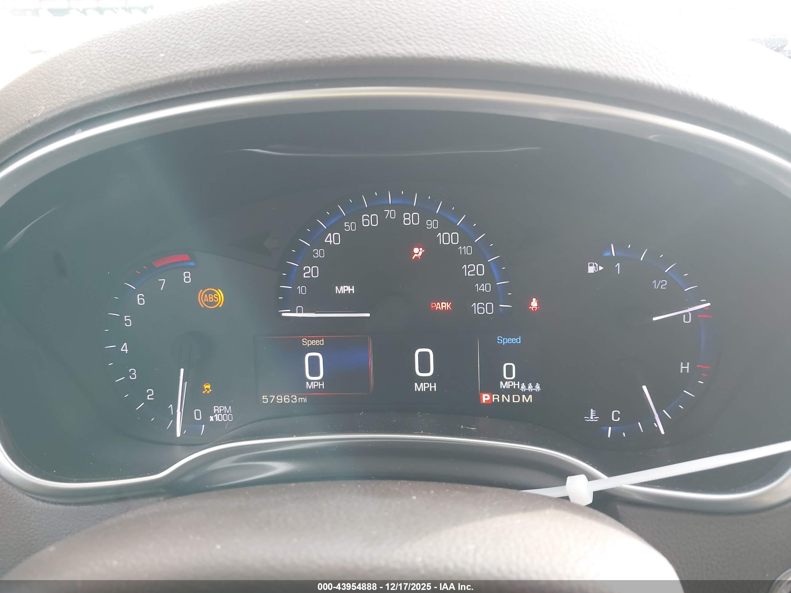 CADILLAC SRX image 7