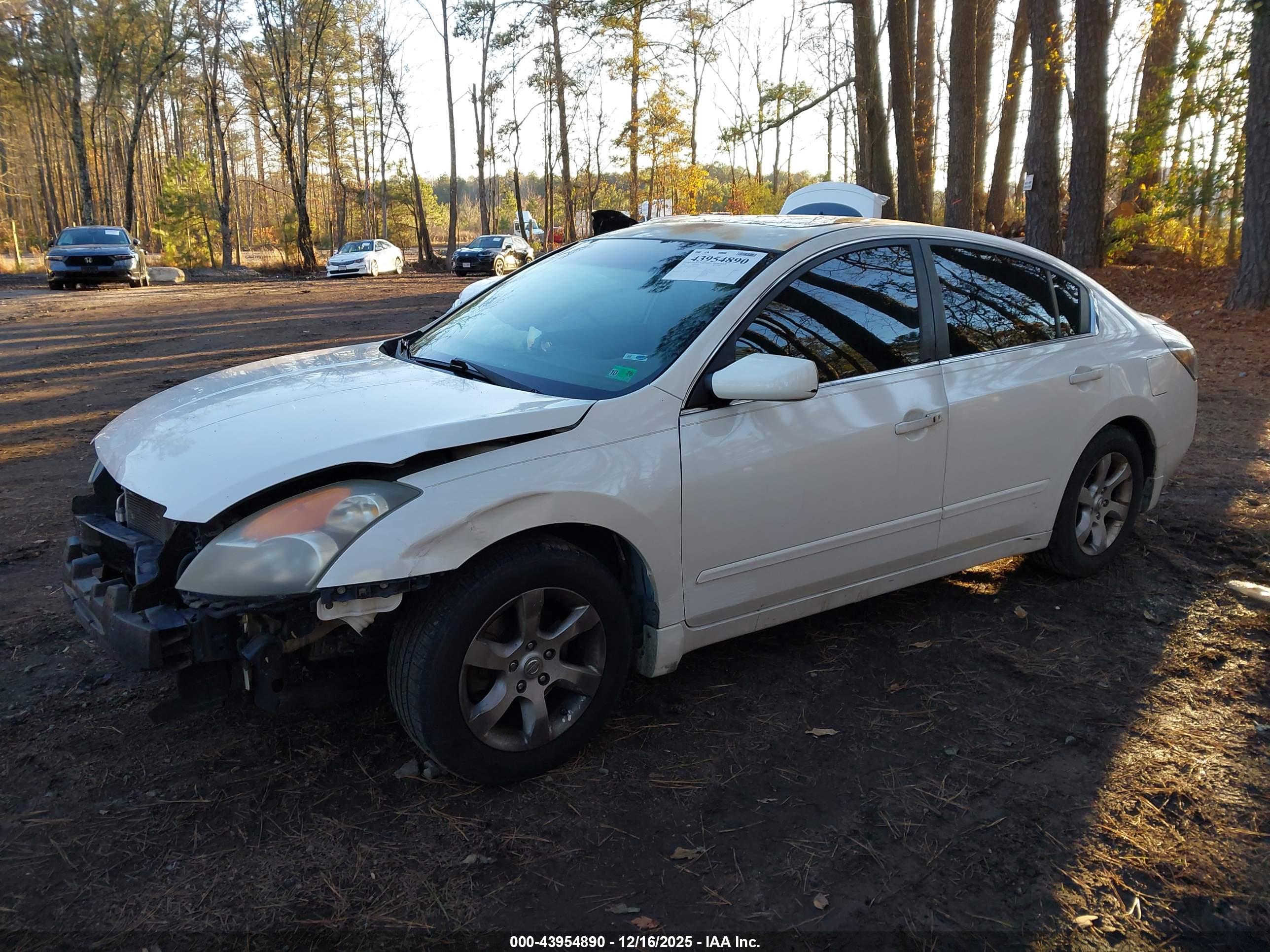 NISSAN ALTIMA image 2