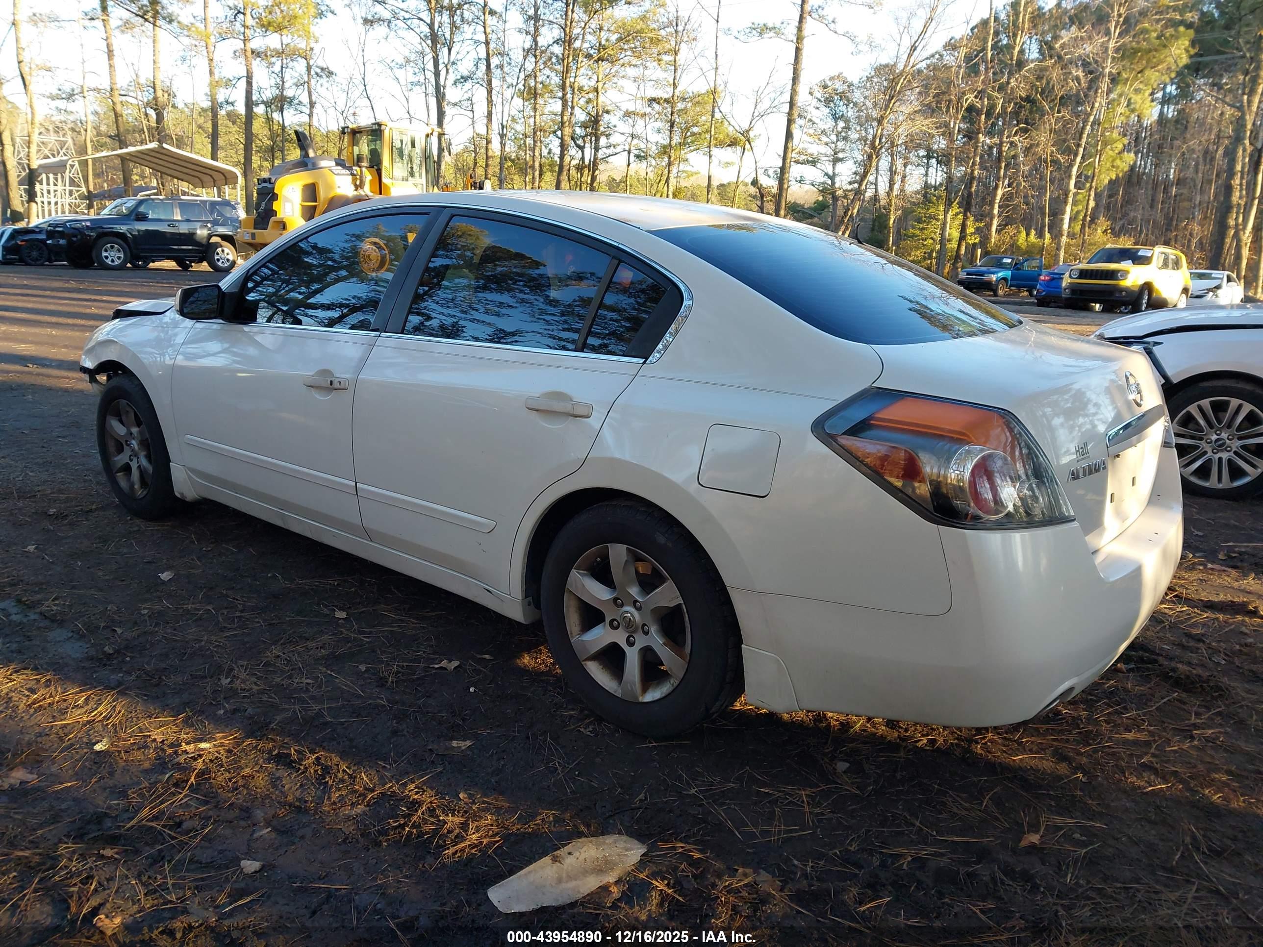 NISSAN ALTIMA image 3